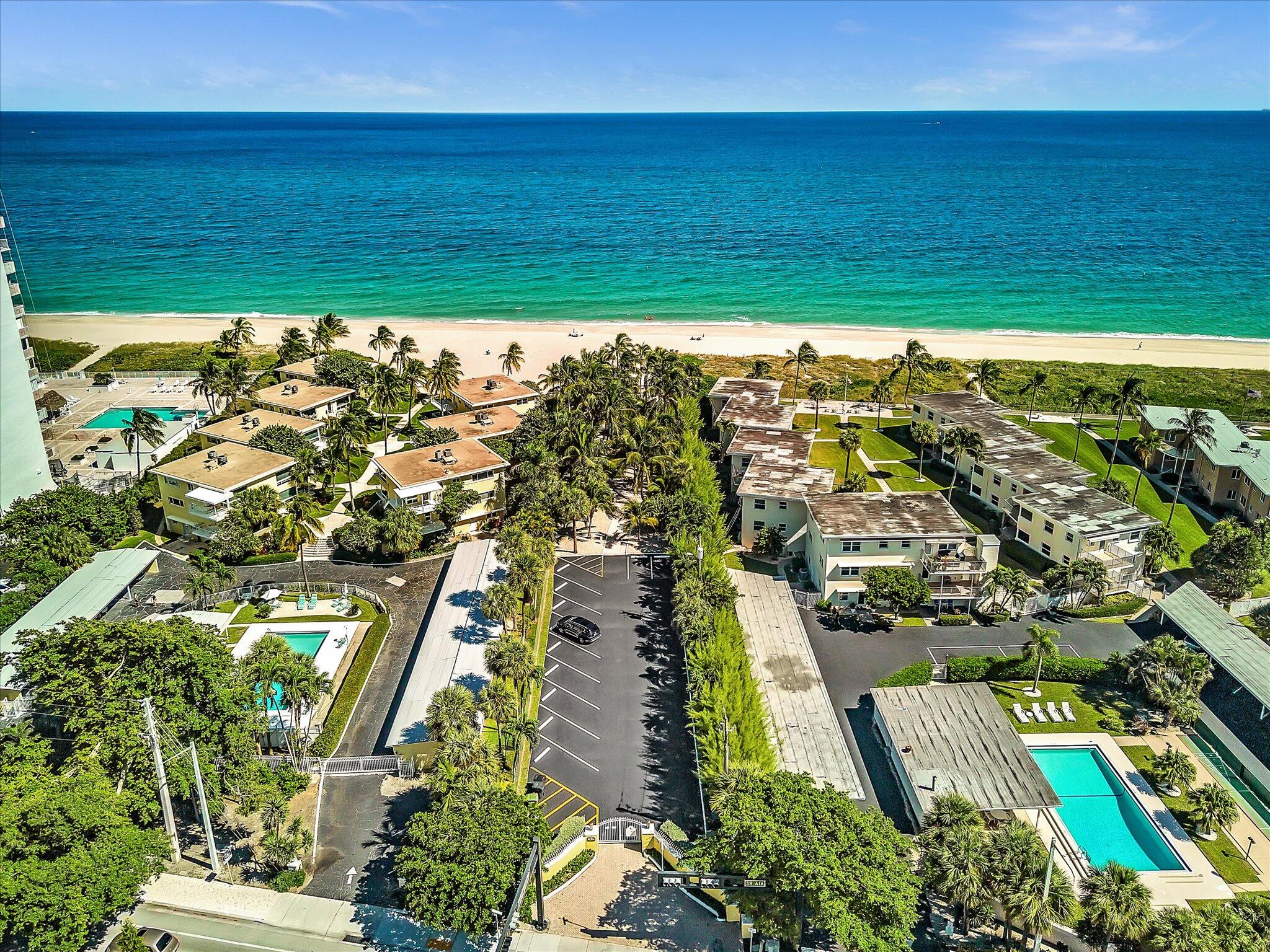 RIO ESPANA CONDO - Residential