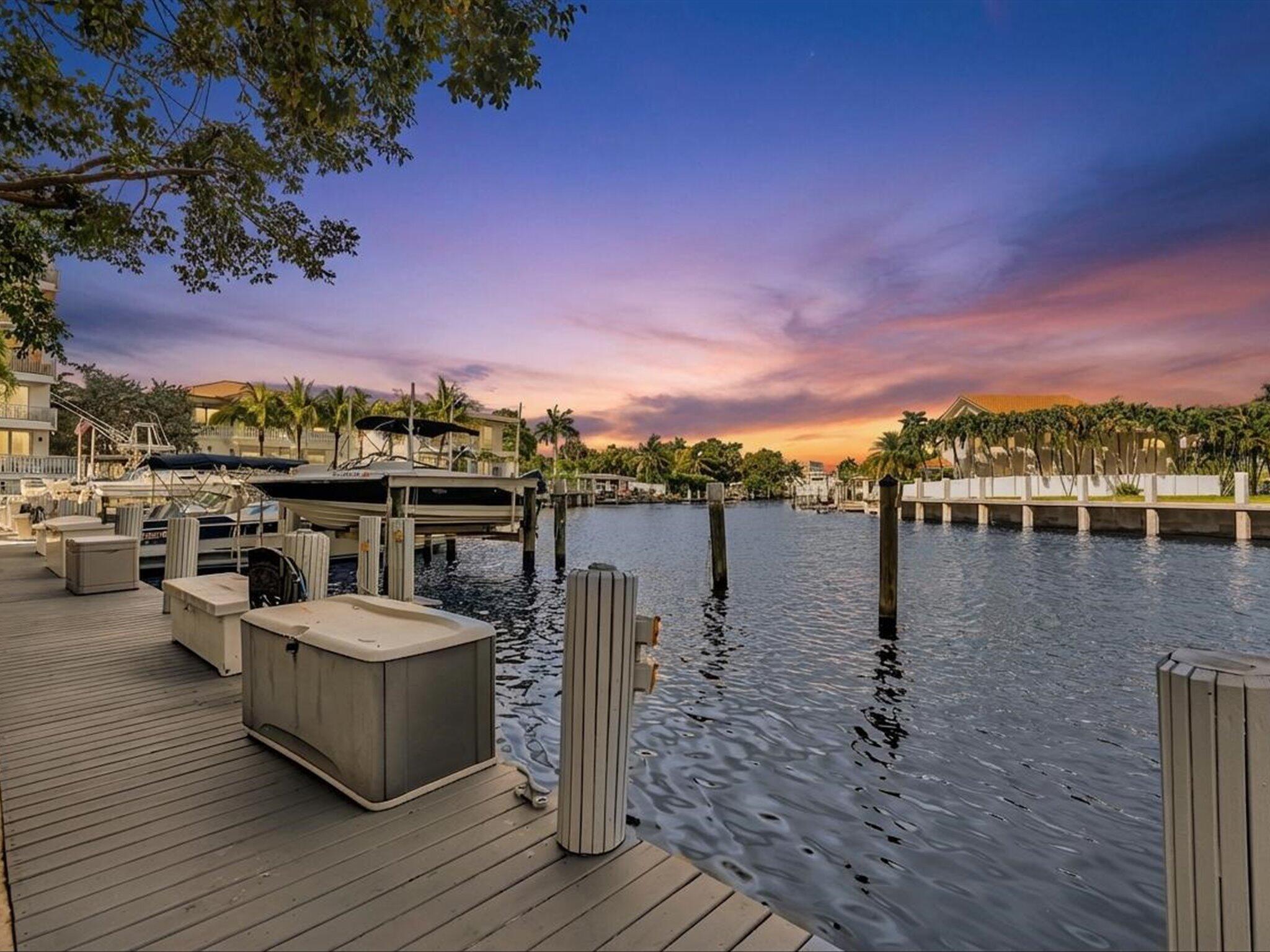 RIO ESPANA CONDO - Residential