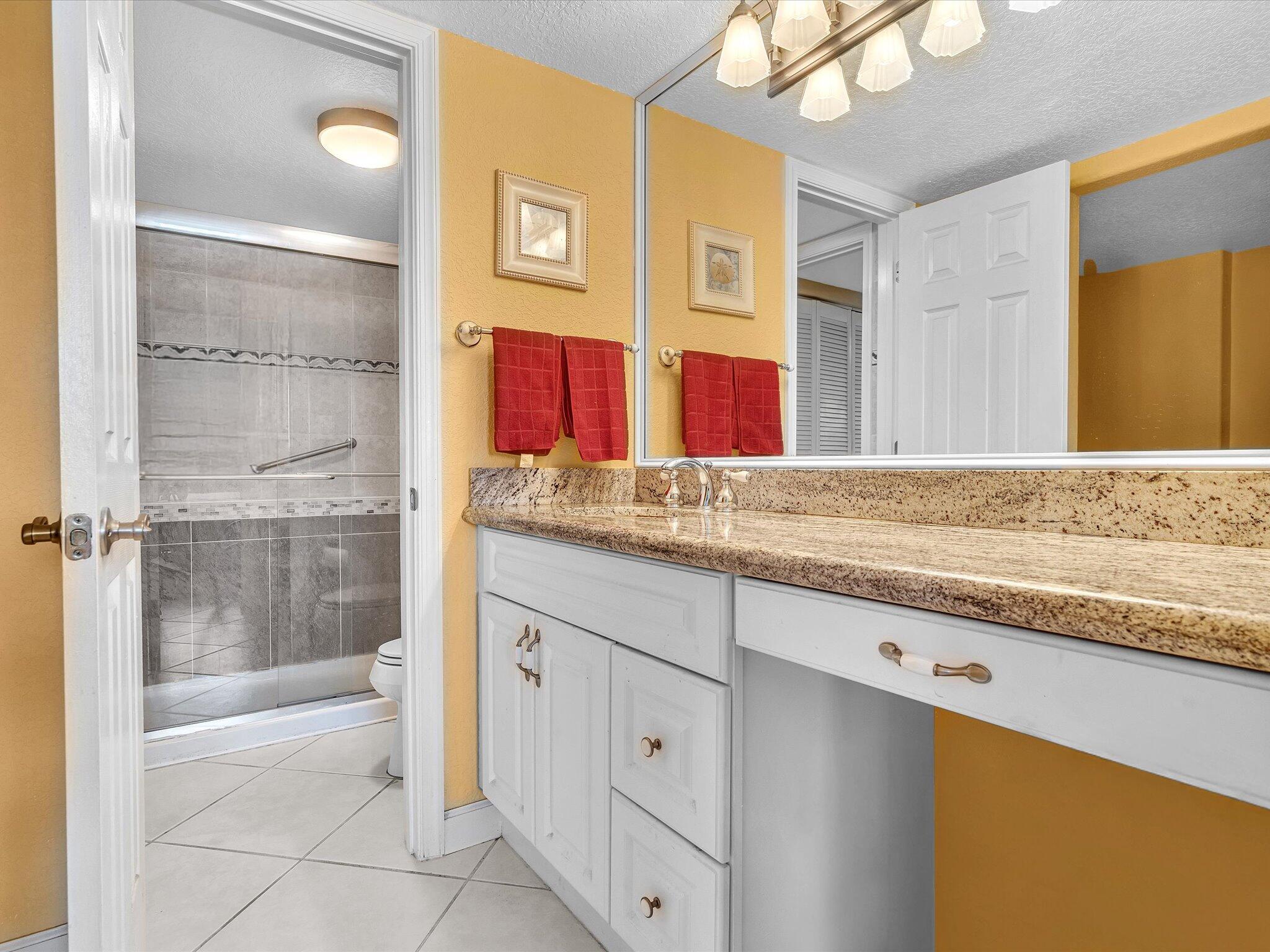 RIO ESPANA CONDO - Residential