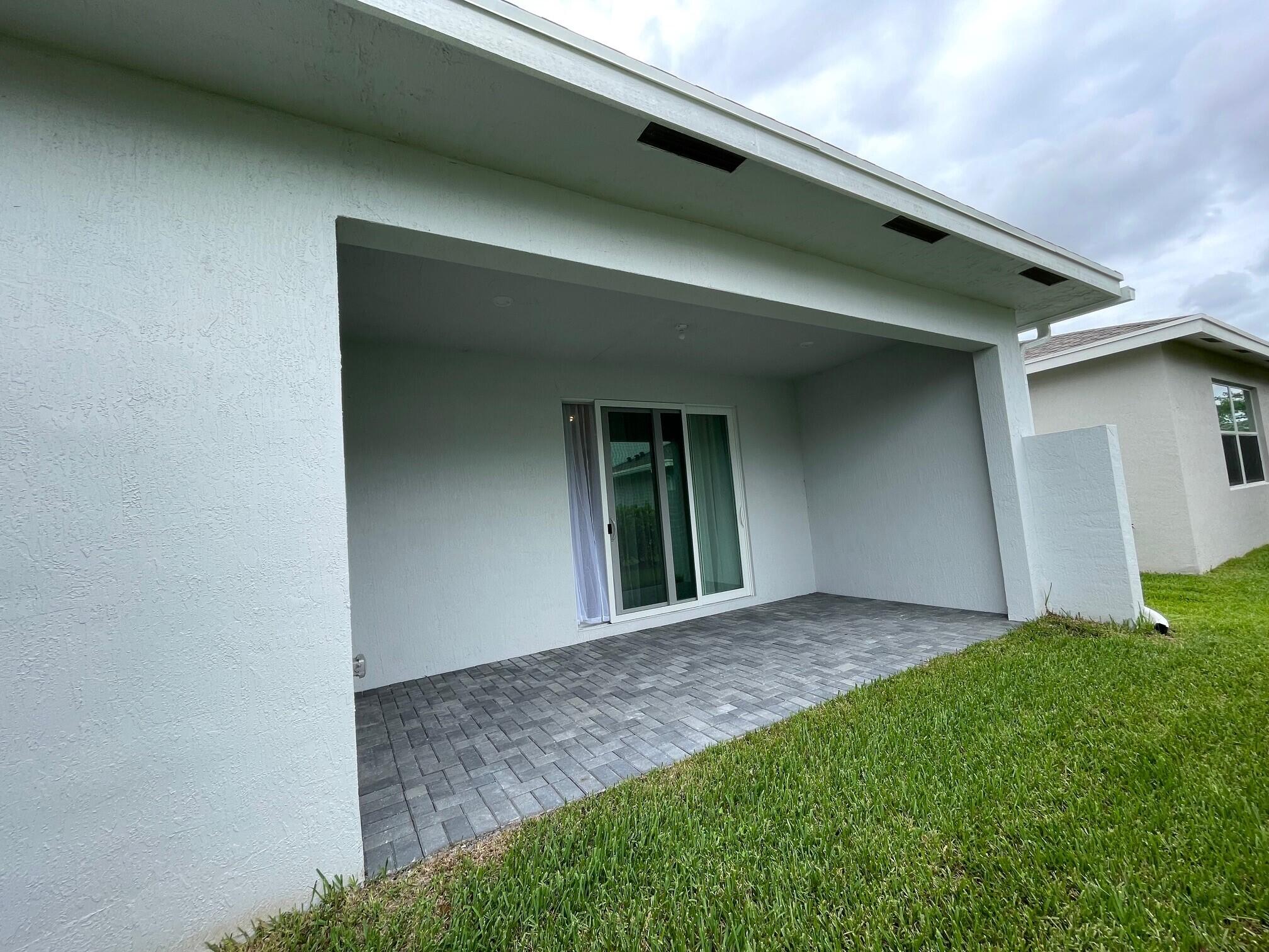 DELRAY TRAILS AT VILLA DELRAY PUD - Residential Lease