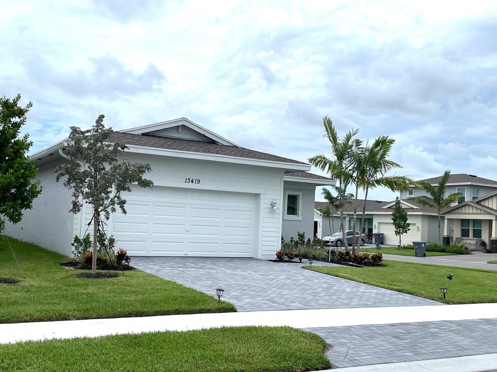 Photo of 13419 Noble Drive, Delray Beach, FL 33484 (MLS # B26027439)