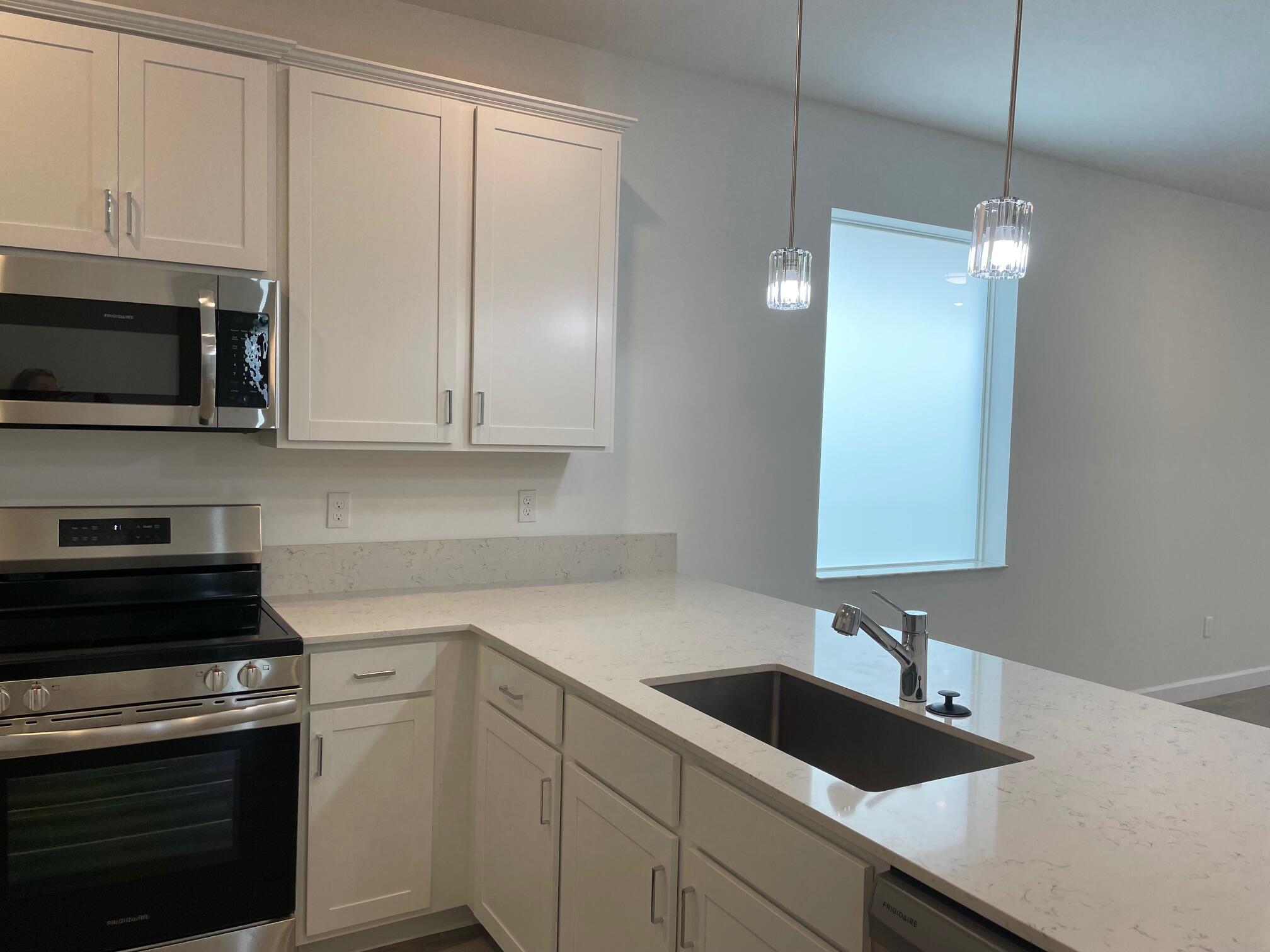DELRAY TRAILS AT VILLA DELRAY PUD - Residential Lease