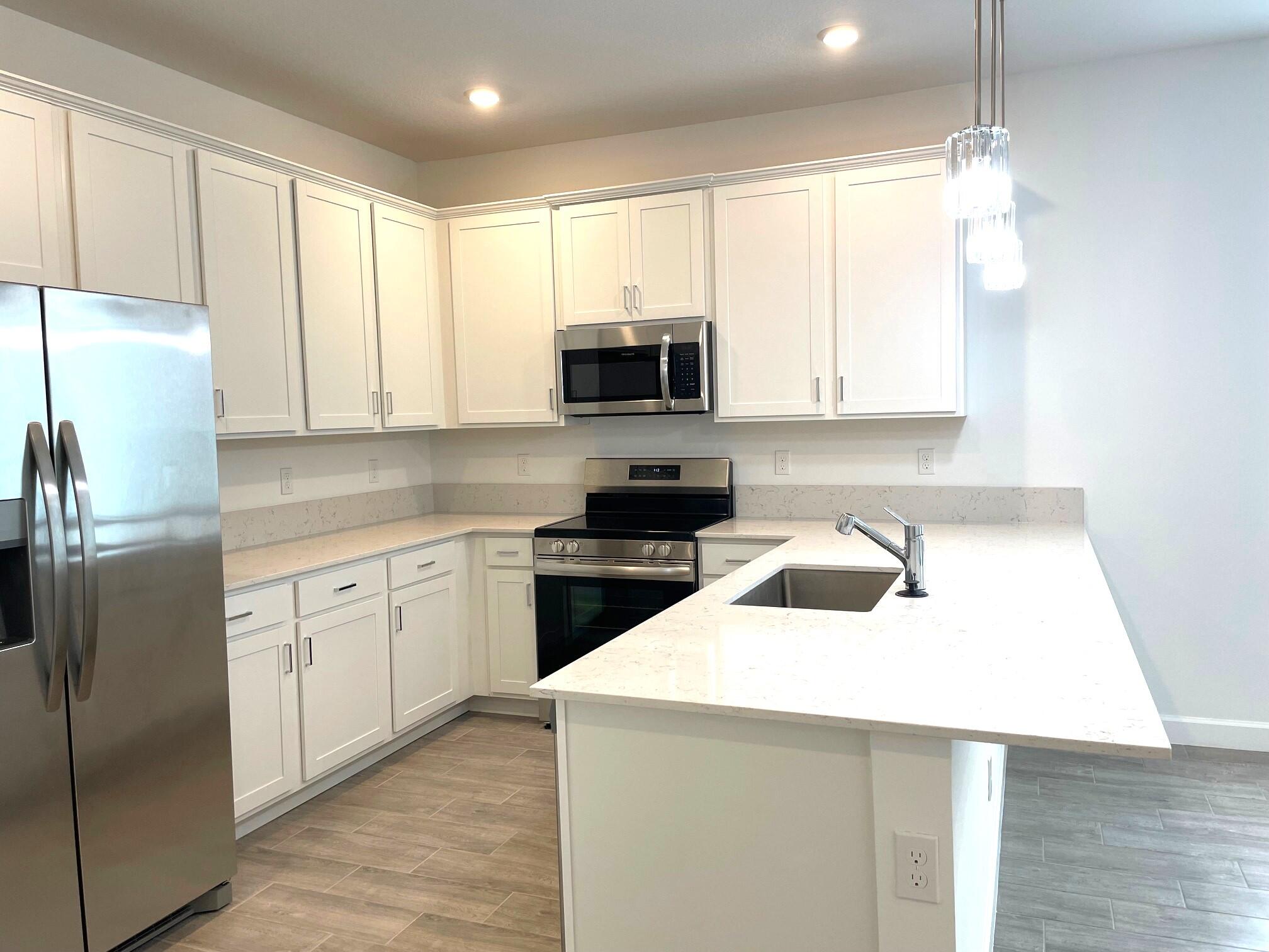 DELRAY TRAILS AT VILLA DELRAY PUD - Residential Lease