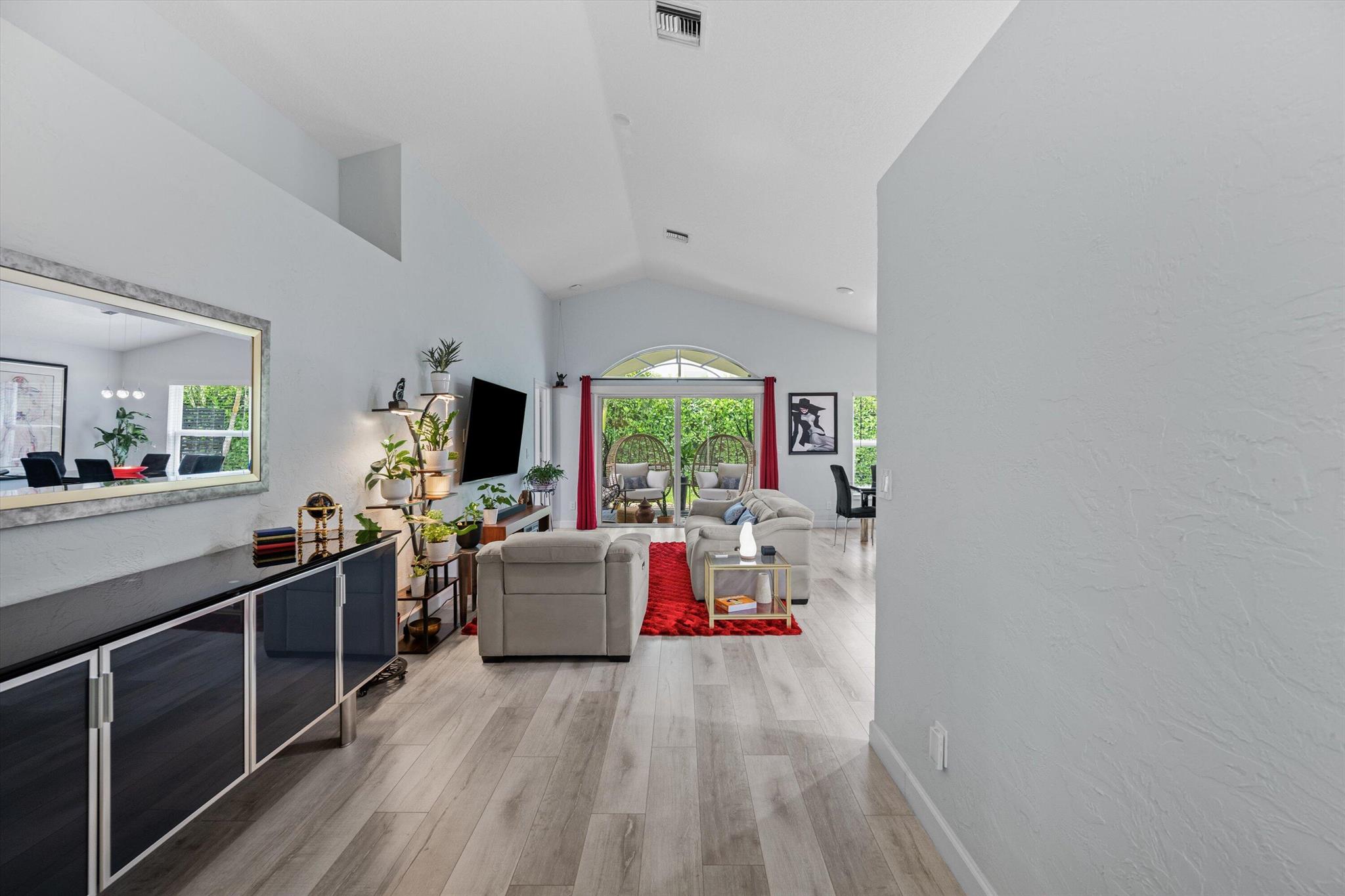 1664 Oak Berry Circle