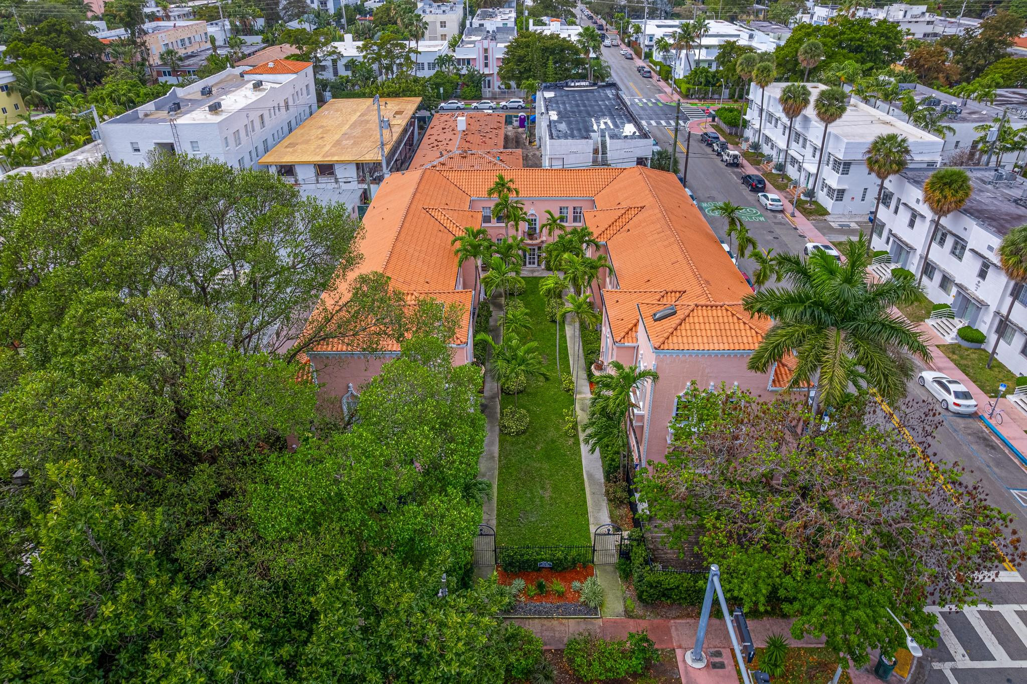 PALM GARDEN CONDO - Residential