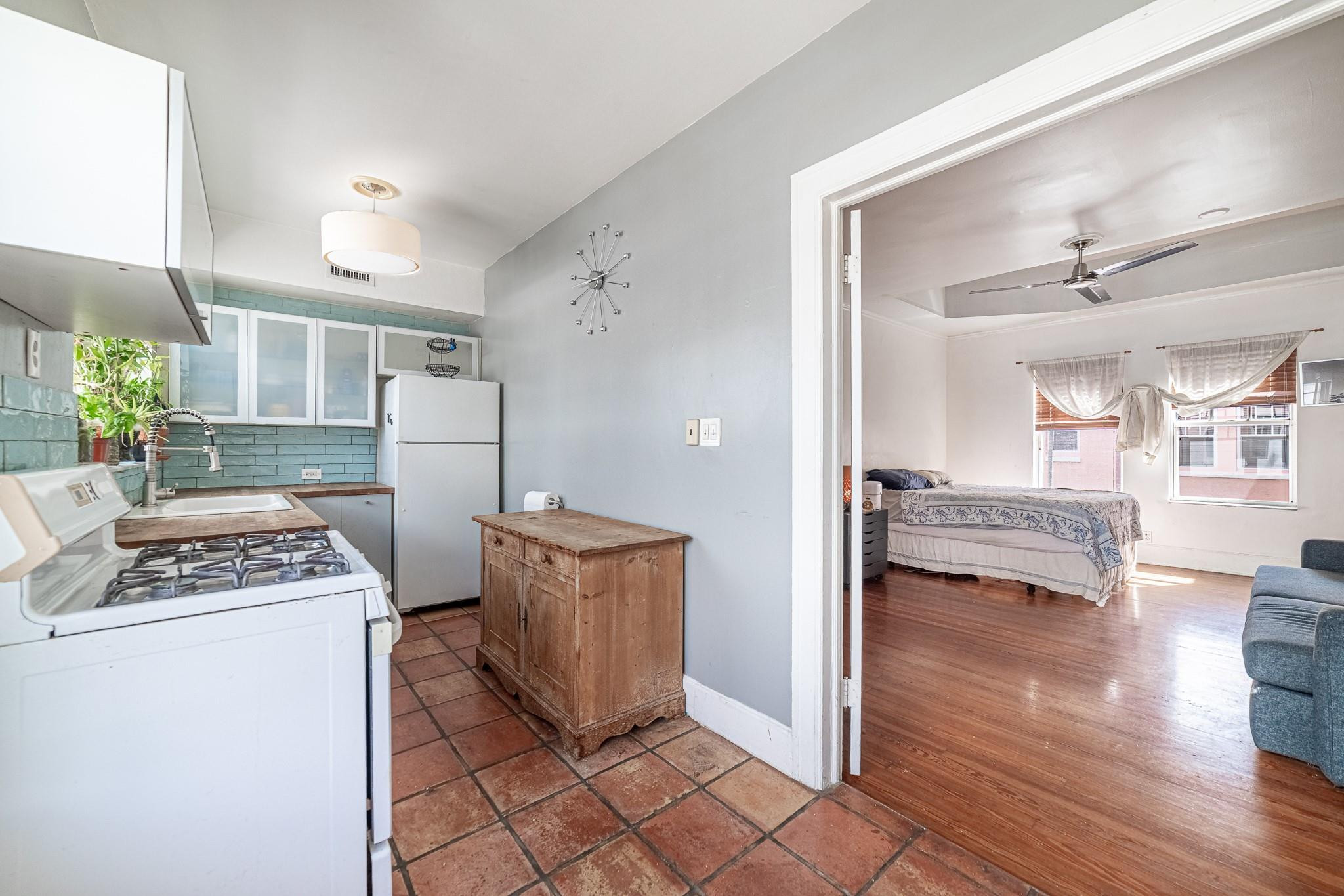 PALM GARDEN CONDO - Residential