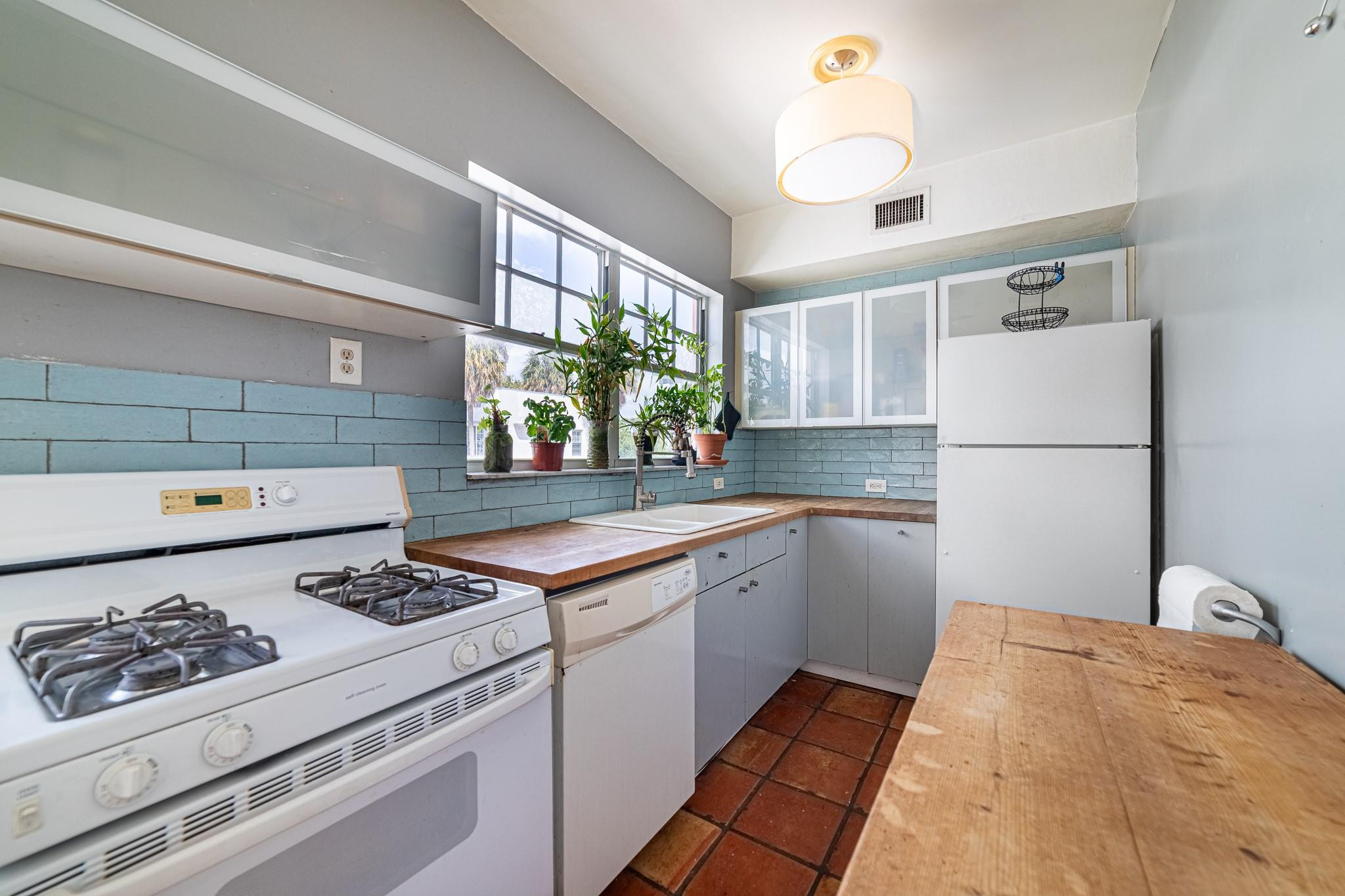 PALM GARDEN CONDO - Residential