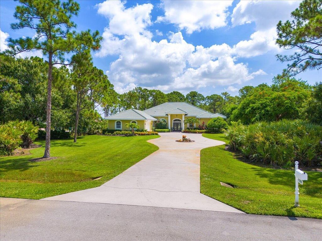 Photo of 11000 Pine Creek Lane, Port Saint Lucie, FL 34986 (MLS # R11106208)