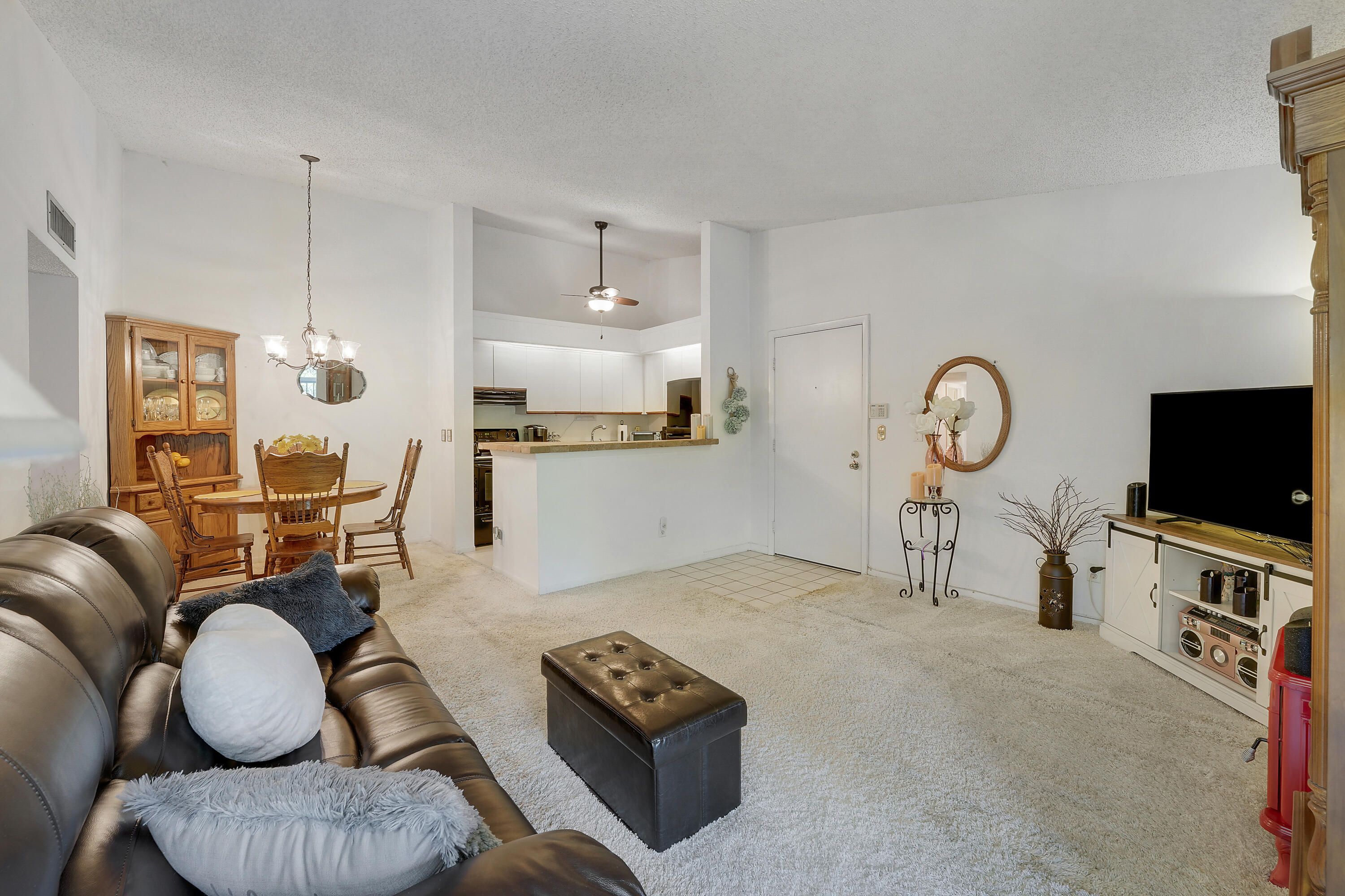 1109 Duncan Circle 203