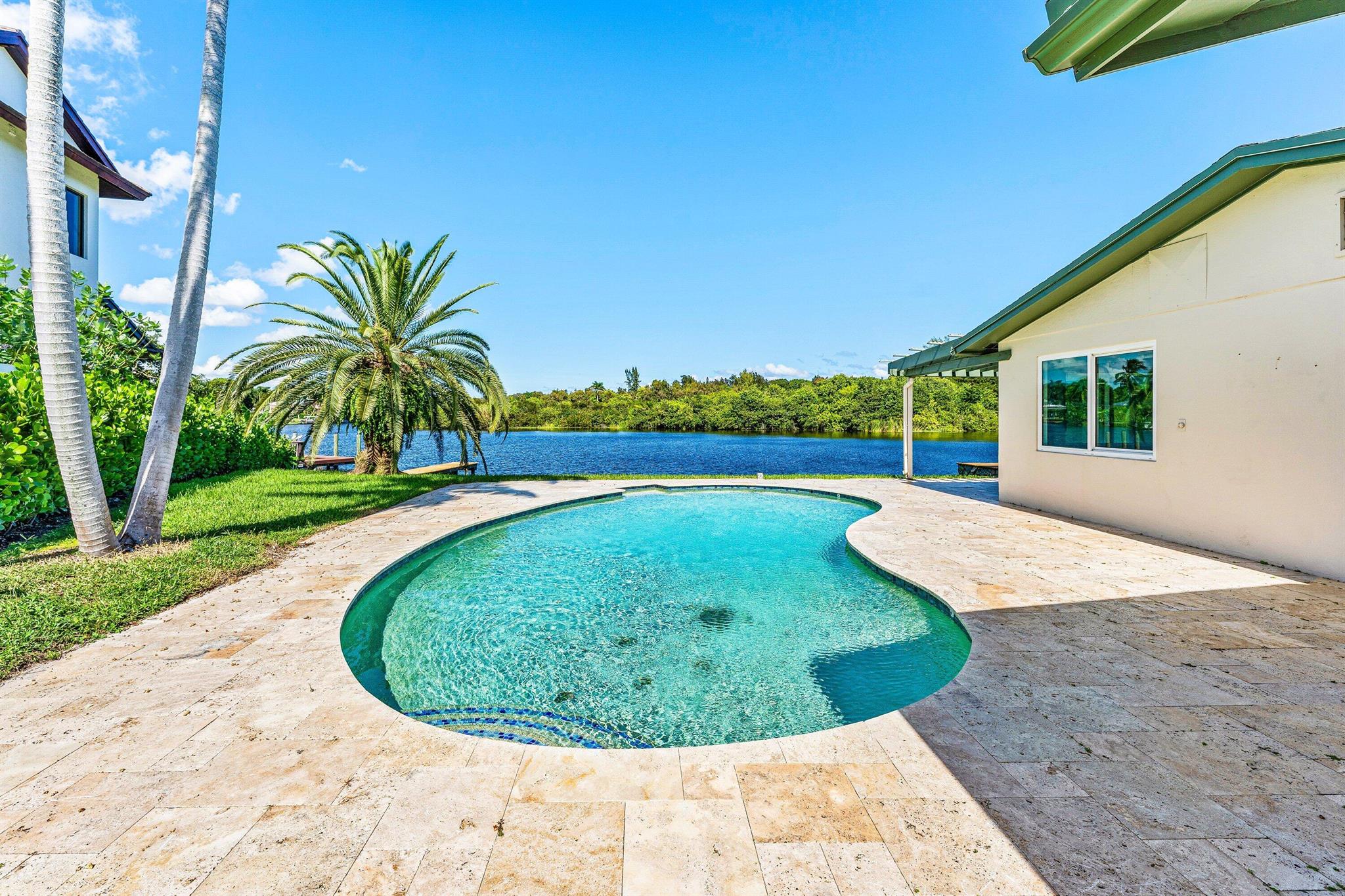 ISLAND ESTATES - Residential