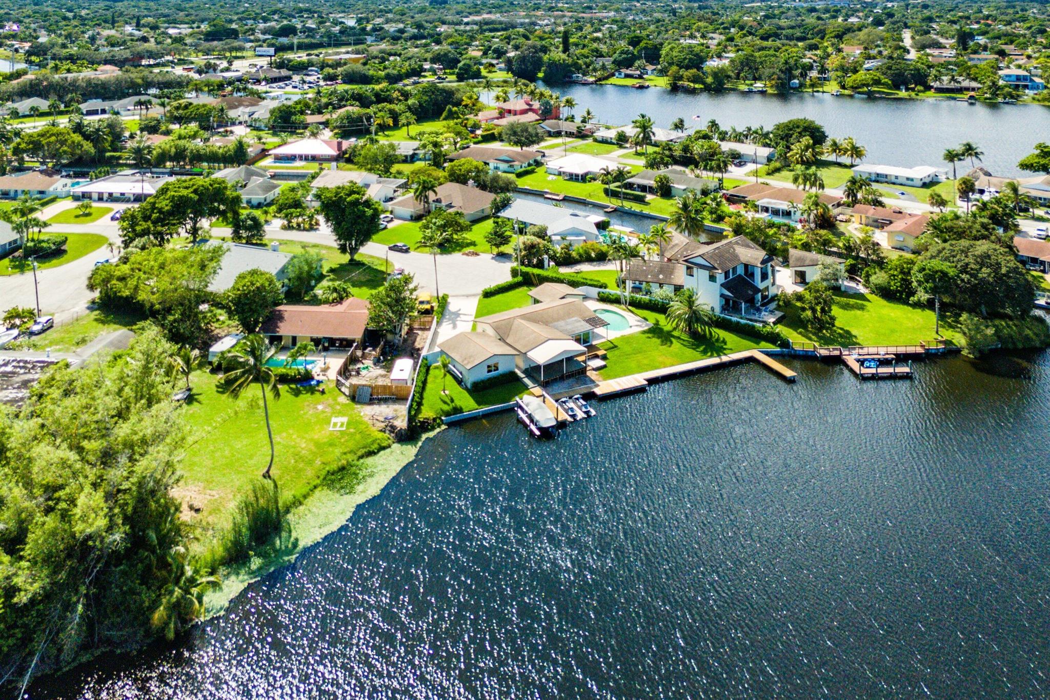 ISLAND ESTATES - Residential
