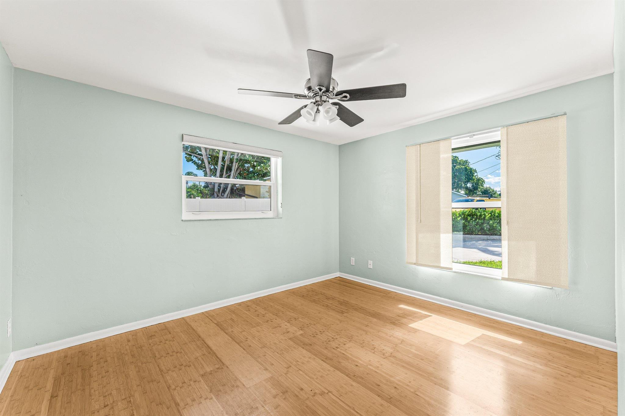 ISLAND ESTATES - Residential