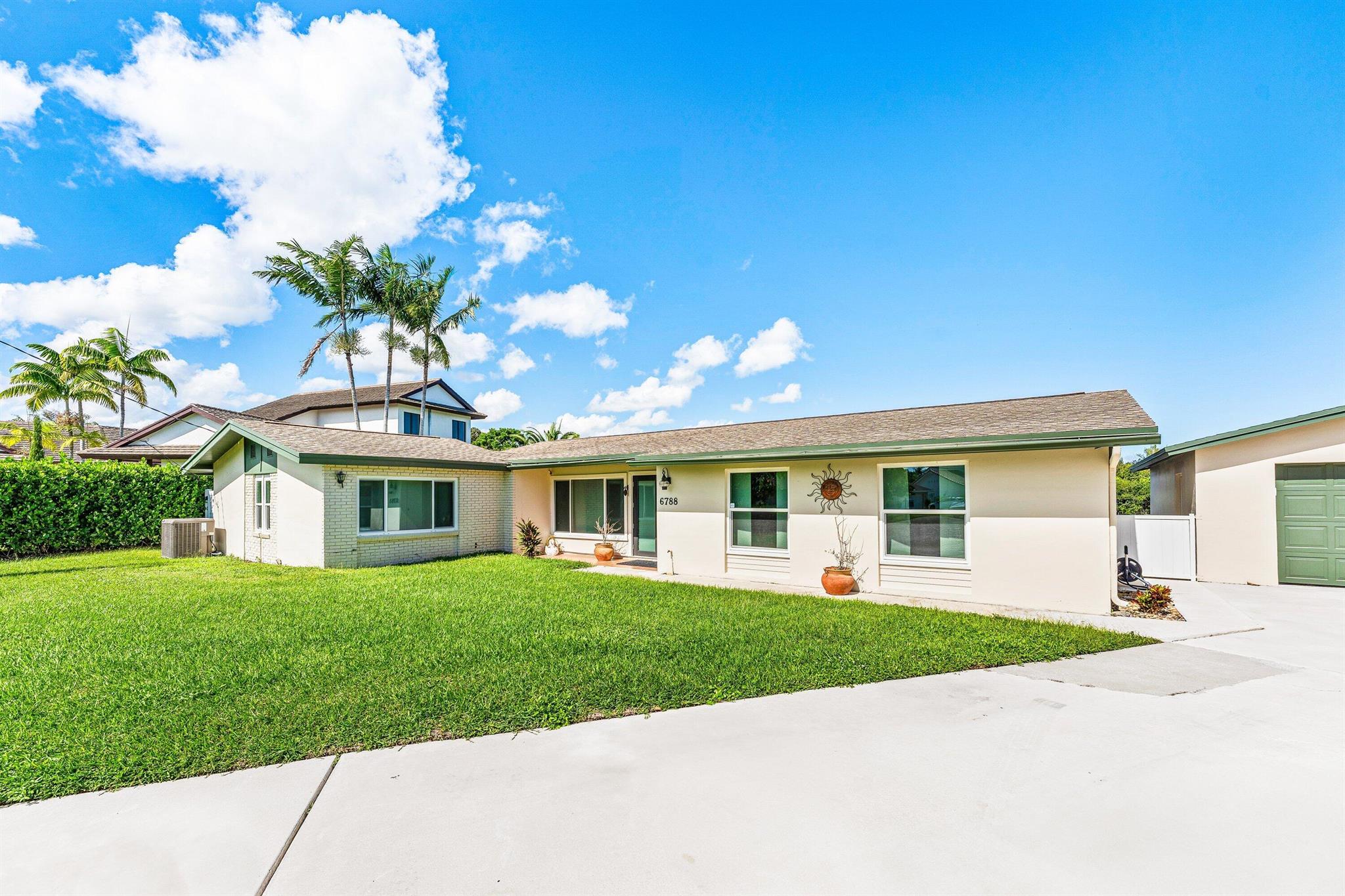ISLAND ESTATES - Residential