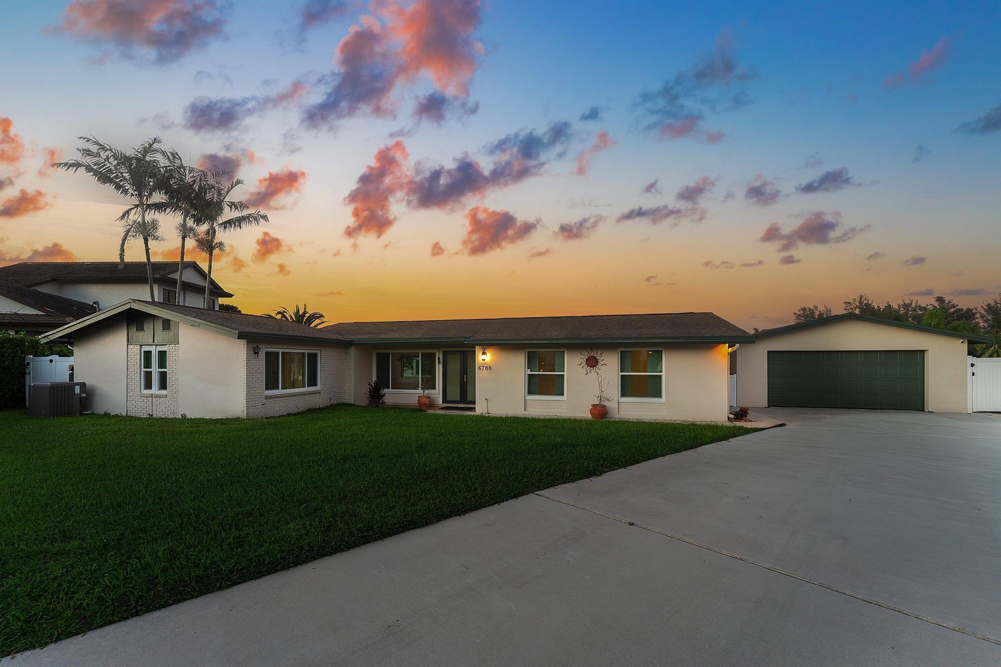 ISLAND ESTATES - Residential