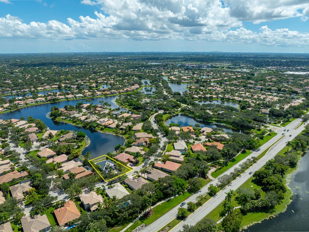 PARKLAND ISLES - Residential