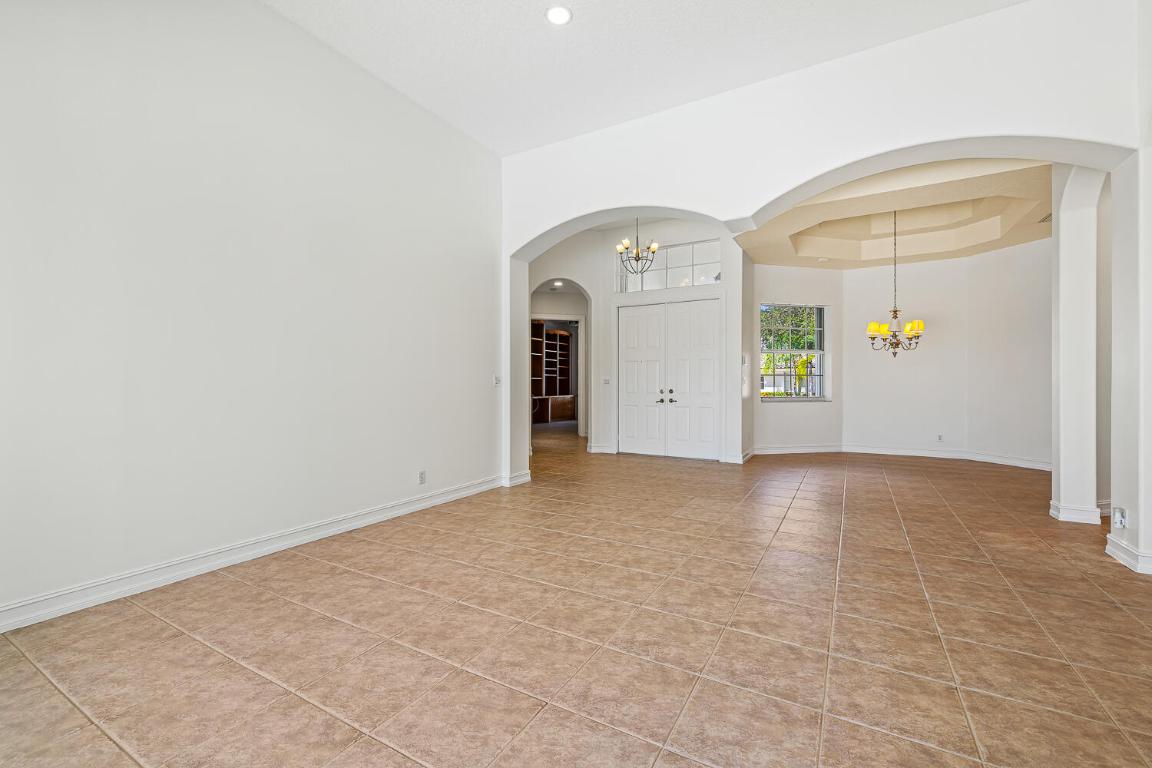 PARKLAND ISLES - Residential