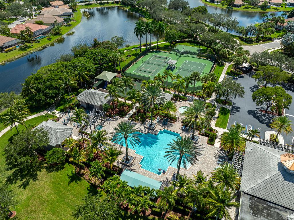 PARKLAND ISLES - Residential