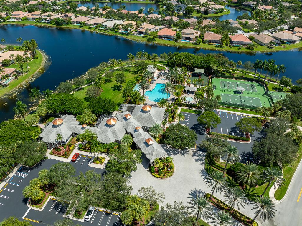 PARKLAND ISLES - Residential