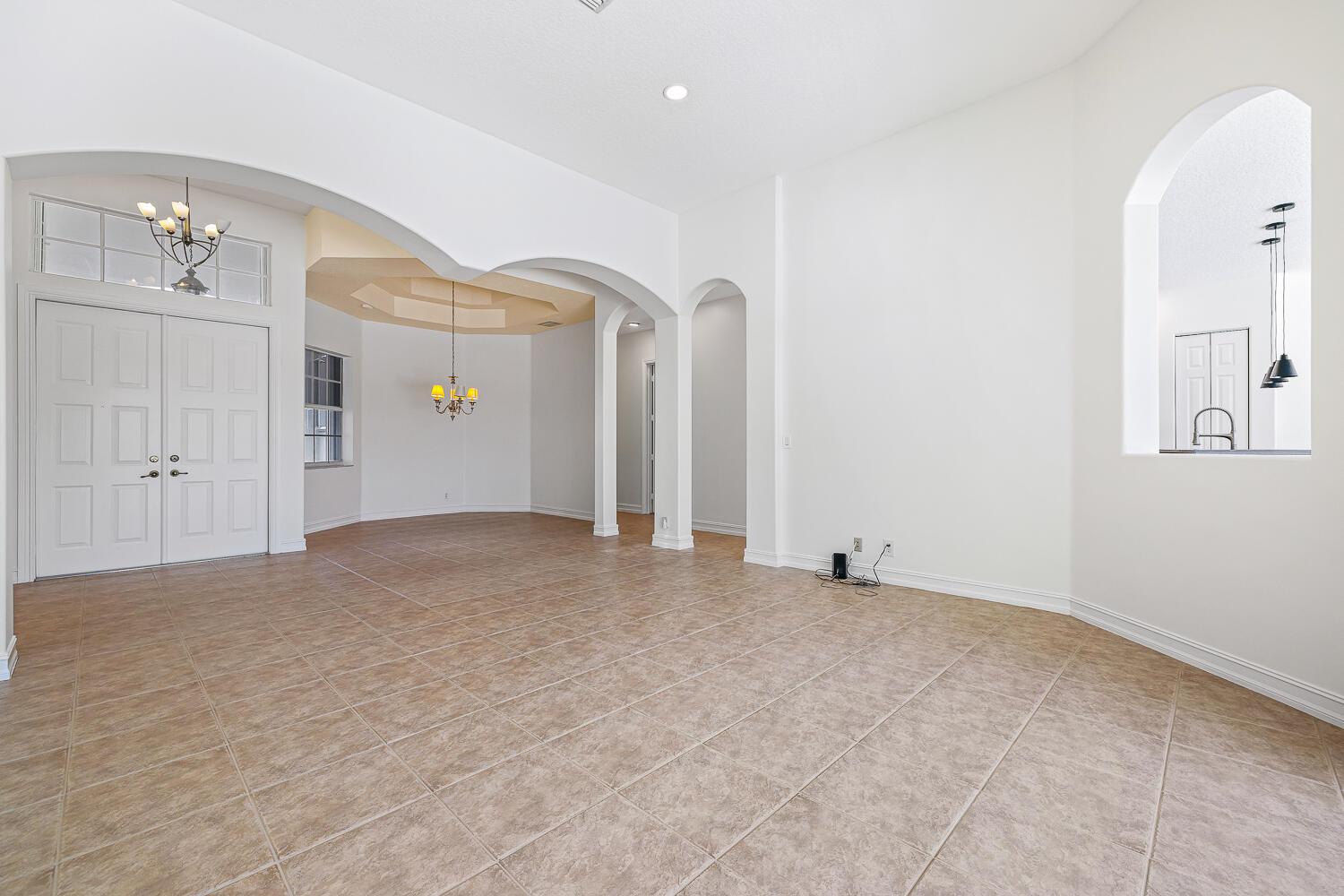 PARKLAND ISLES - Residential