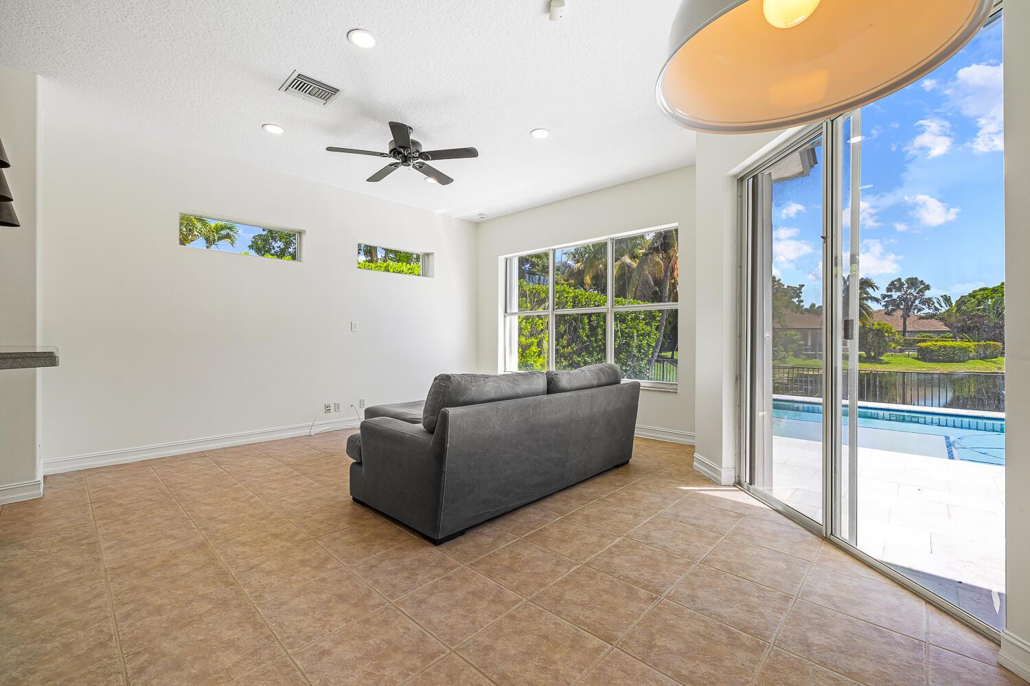 PARKLAND ISLES - Residential