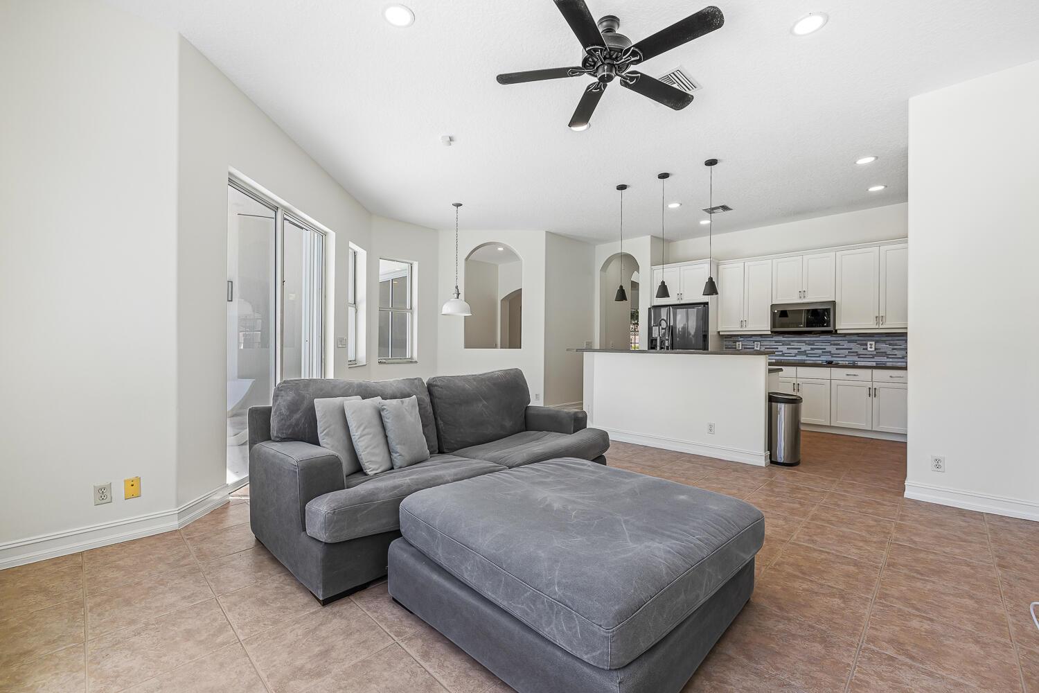 PARKLAND ISLES - Residential