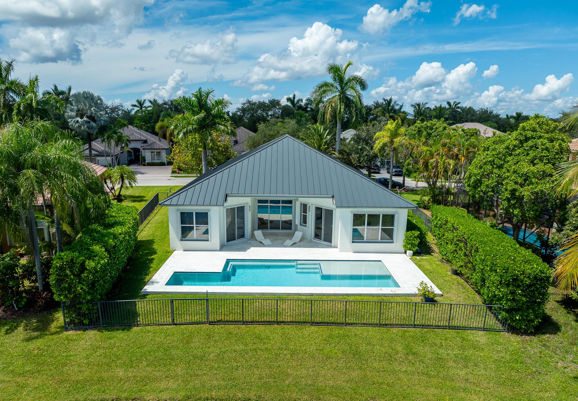 PARKLAND ISLES - Residential