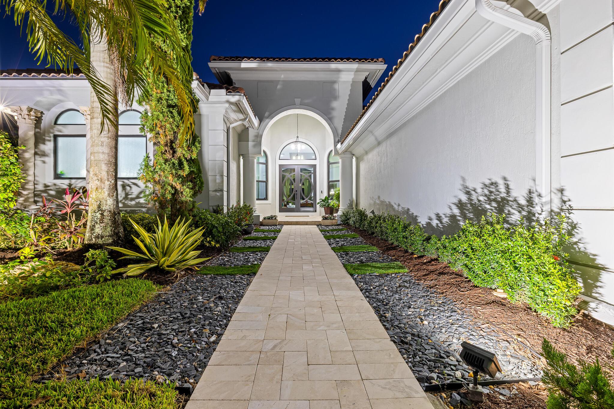 PARKLAND ISLES - Residential