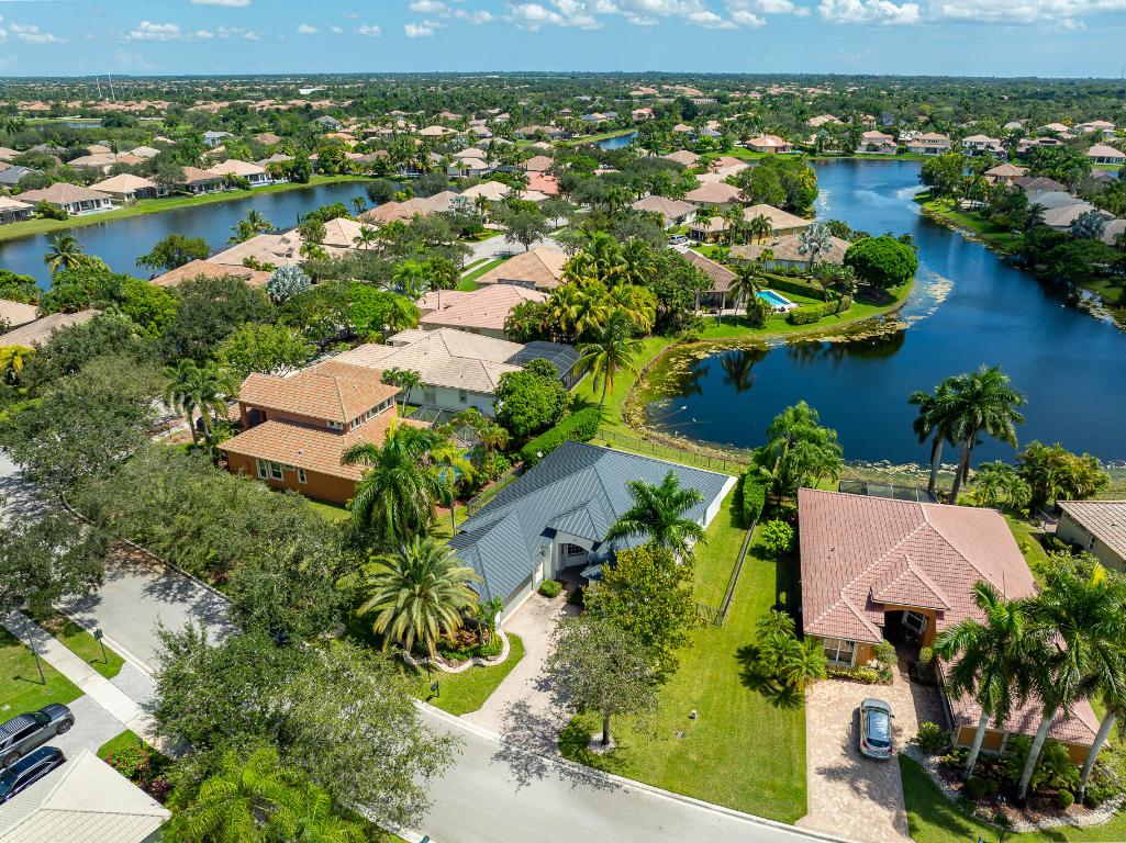 PARKLAND ISLES - Residential