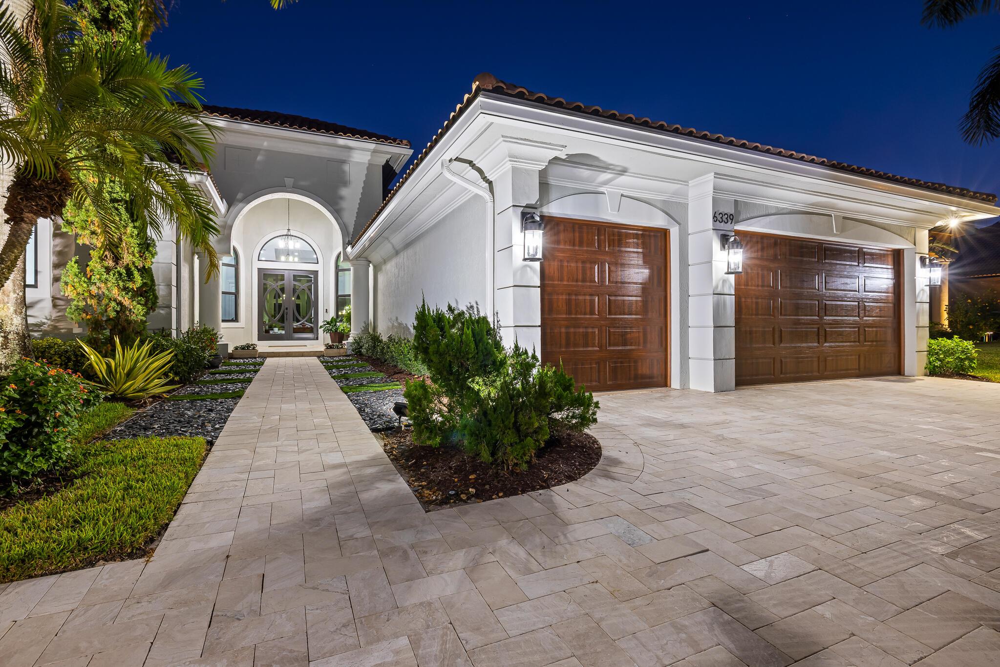 PARKLAND ISLES - Residential