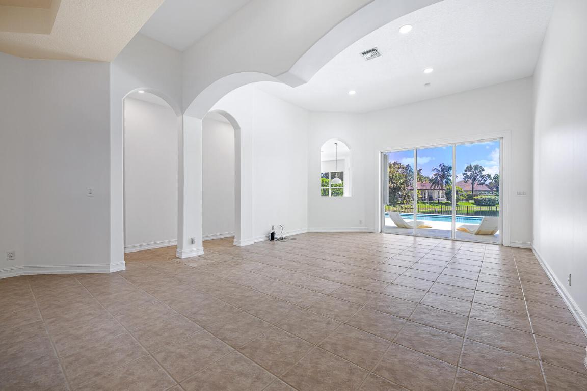 PARKLAND ISLES - Residential