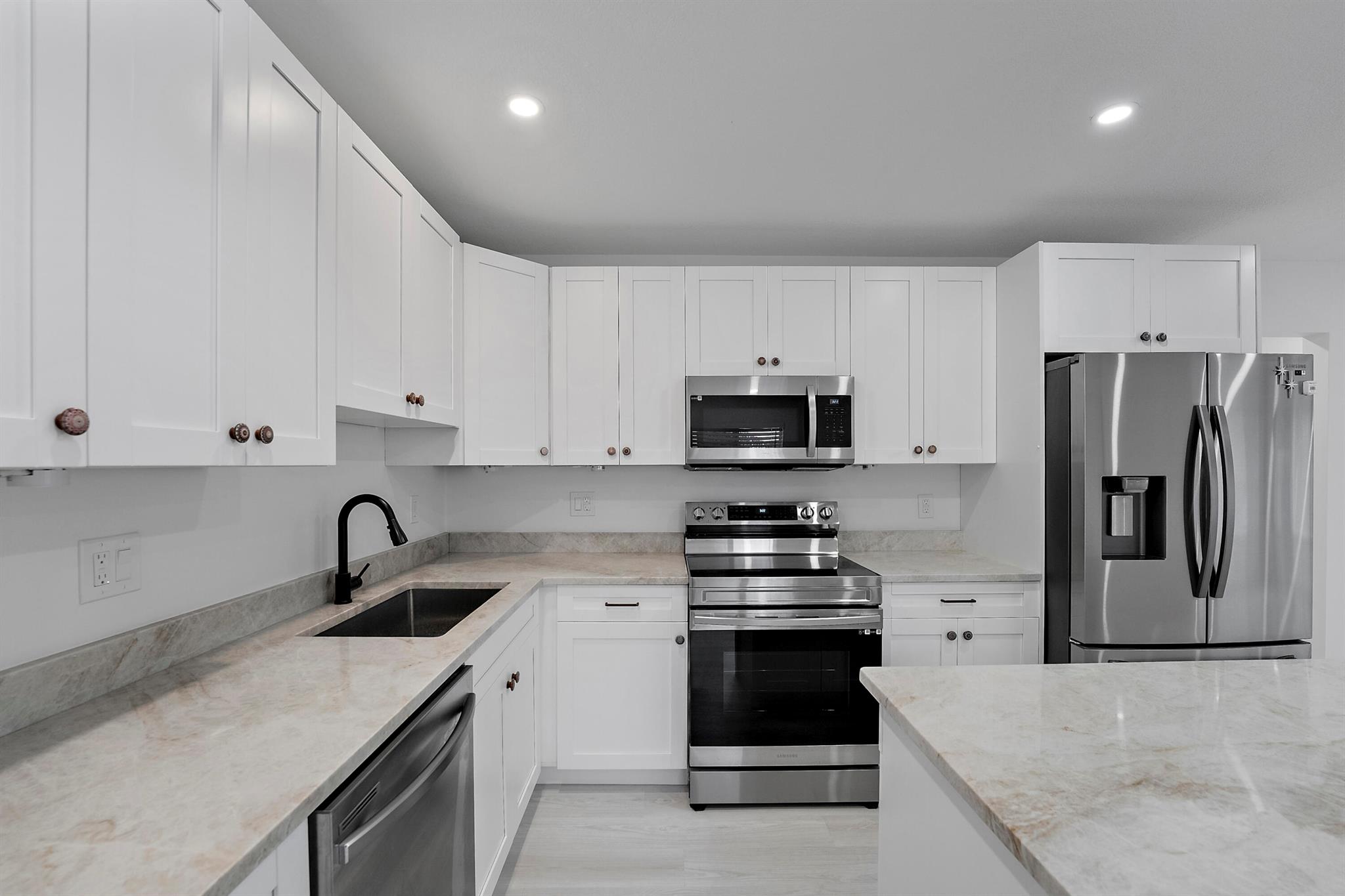 PALM BEACH SHORES - Residential Lease