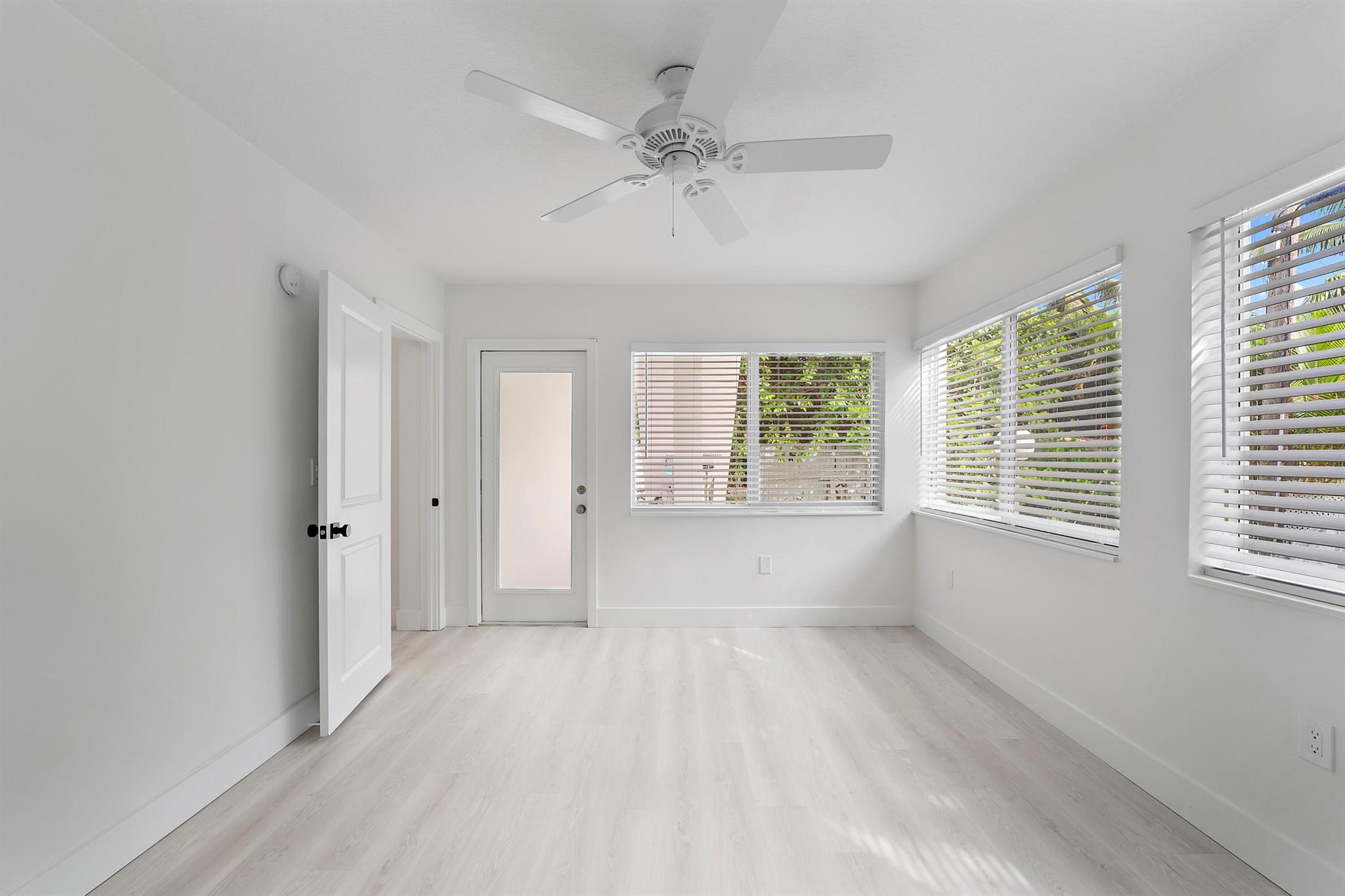 PALM BEACH SHORES - Residential Lease