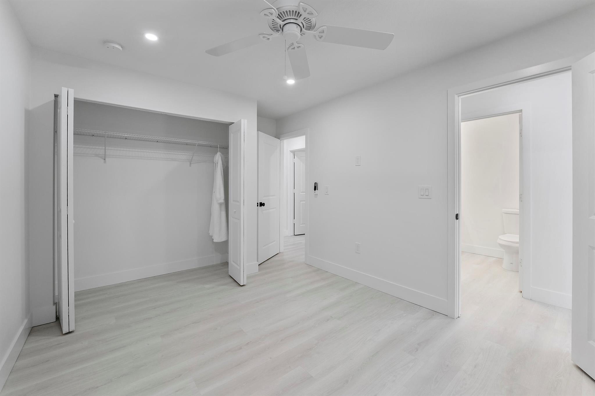 PALM BEACH SHORES - Residential Lease