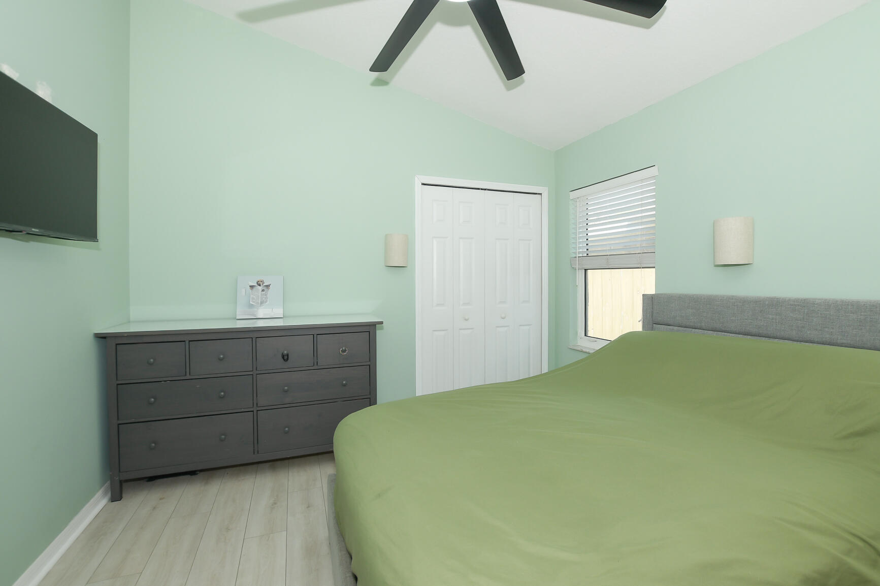 LAKE LUCIE ESTATES - Residential