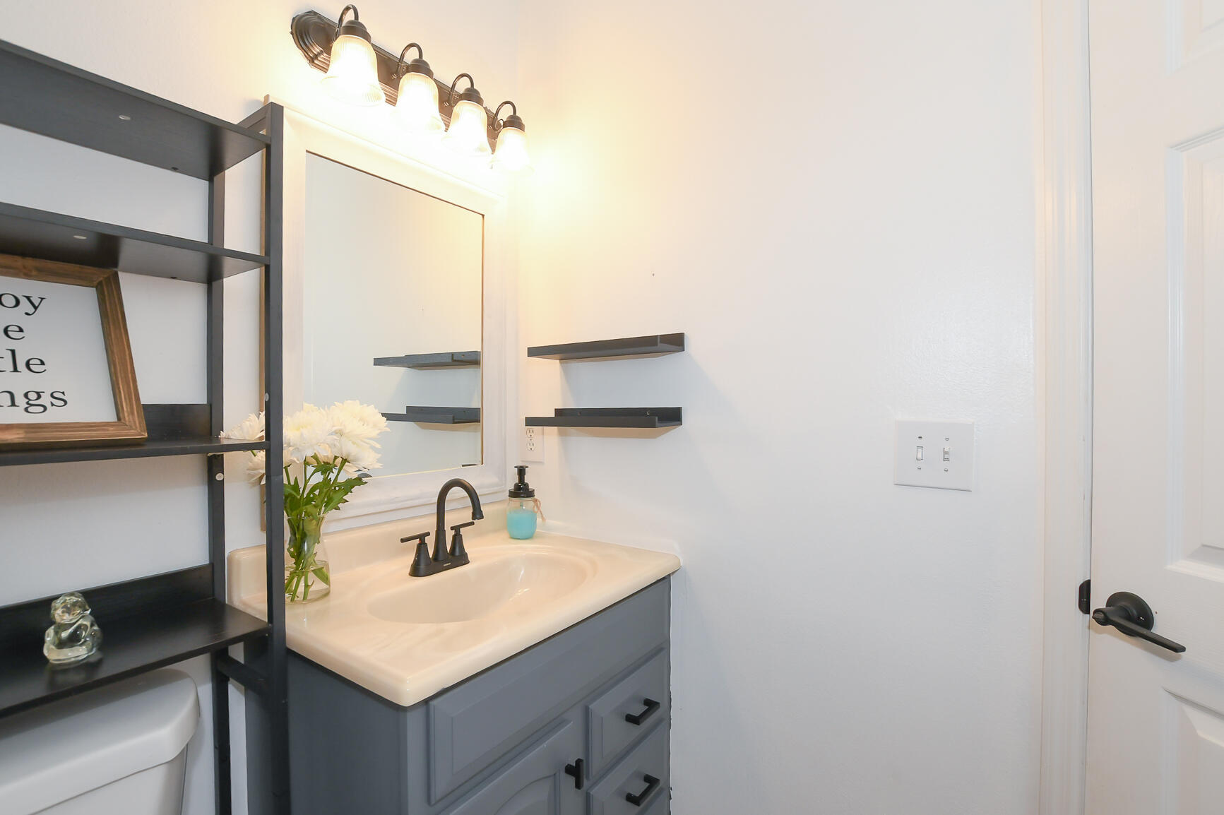 LAKE LUCIE ESTATES - Residential