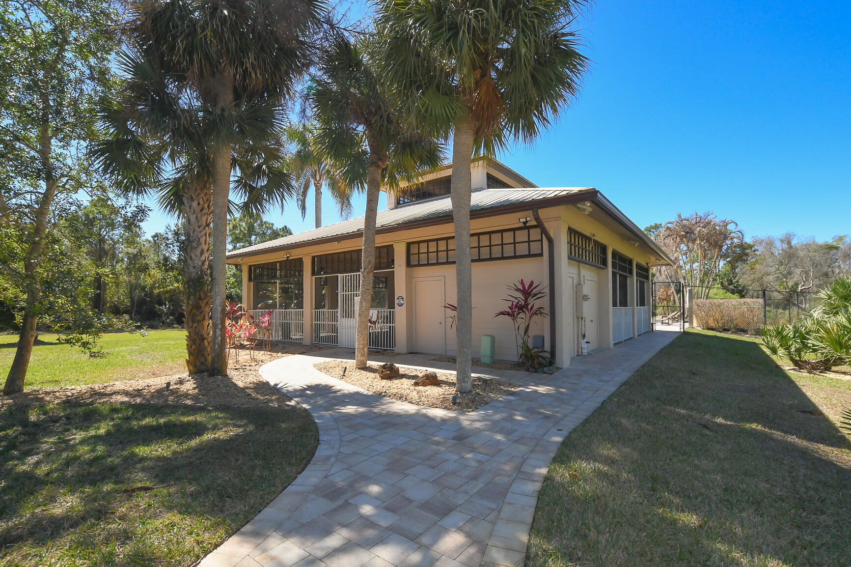 LAKE LUCIE ESTATES - Residential