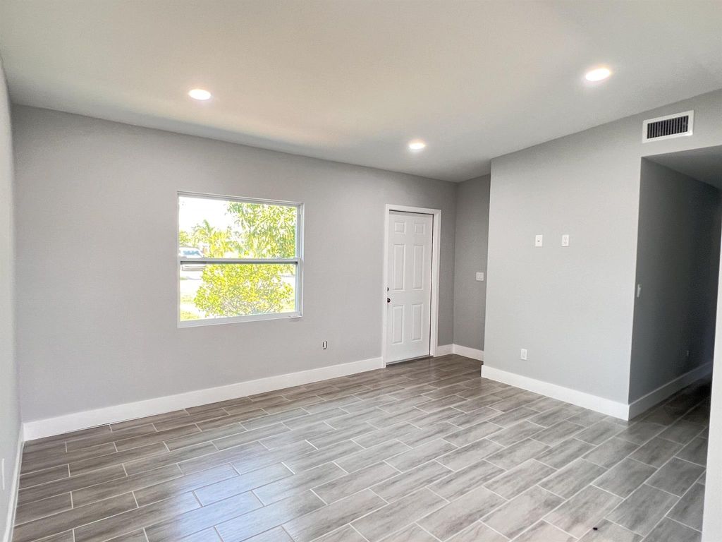 Photo of 3932 Nowata Road, Lantana, FL 33462 (MLS # R10991472)