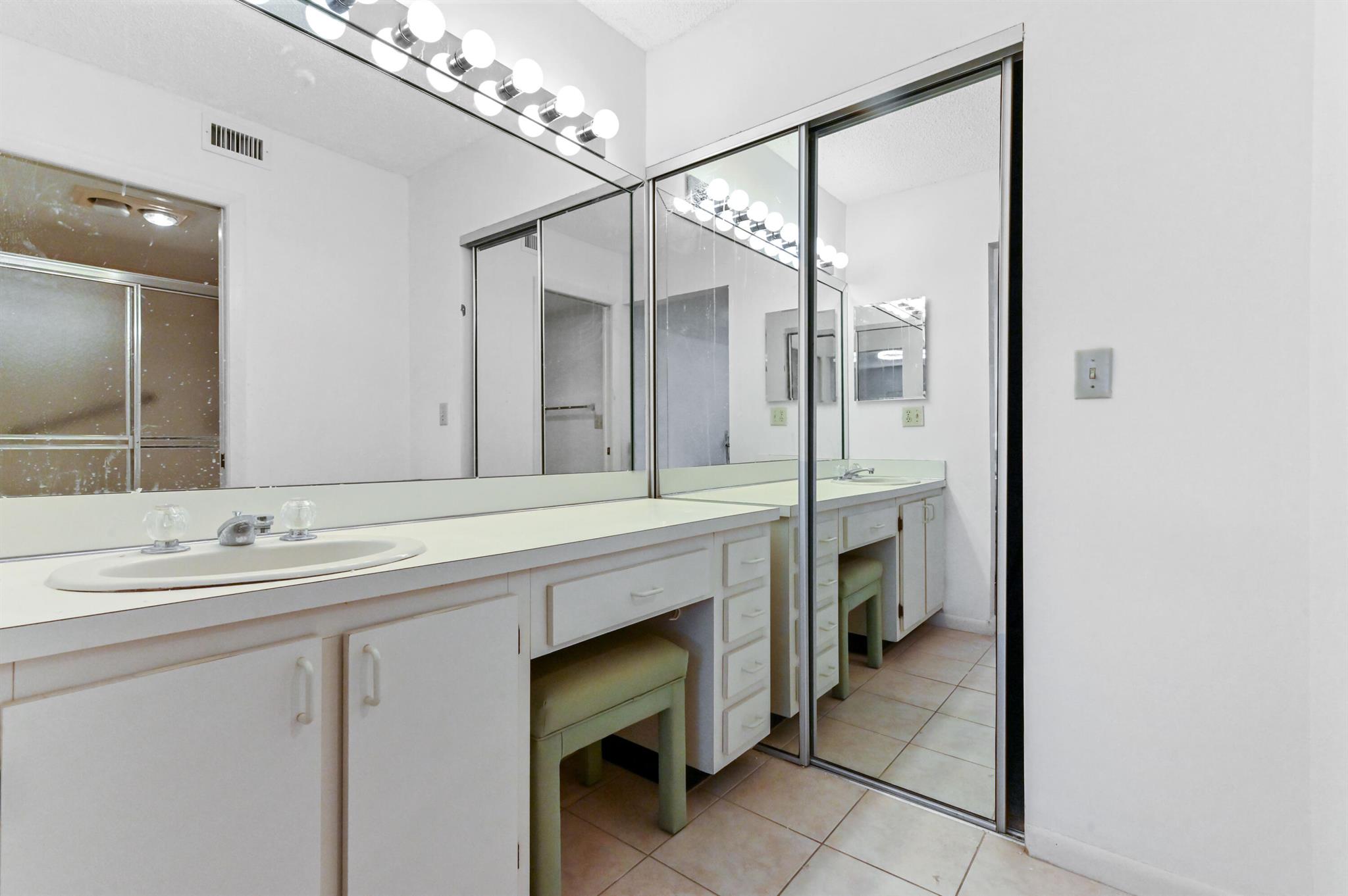 LAKES OF DELRAY - Residential