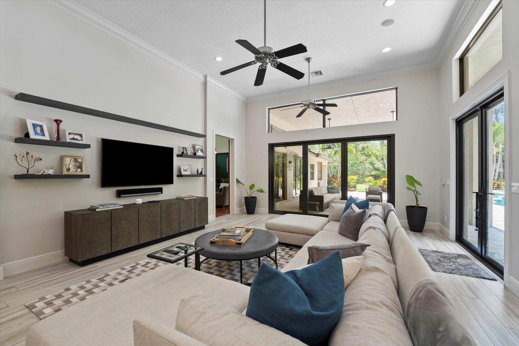 PADDOCK PARK 2 OF WELLING - Residential