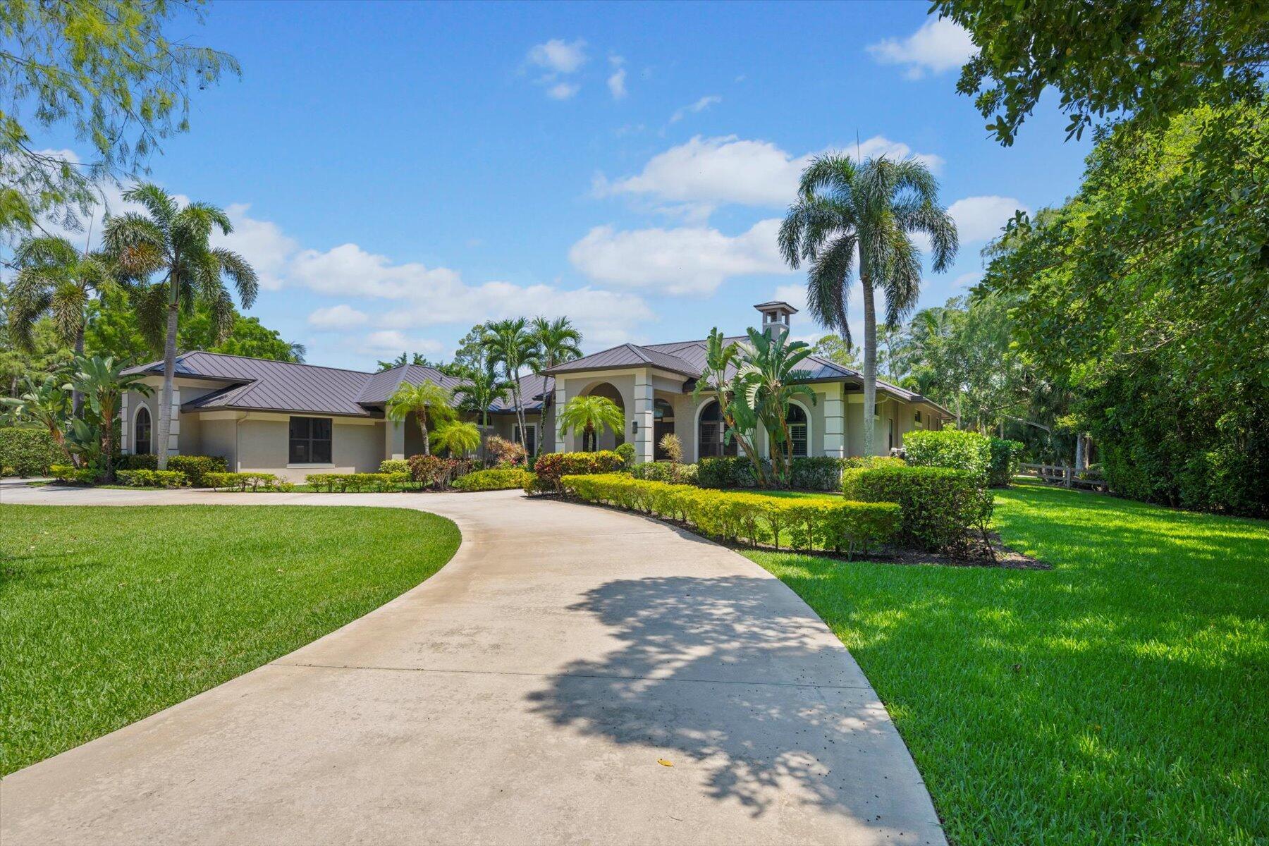 PADDOCK PARK 2 OF WELLING - Residential