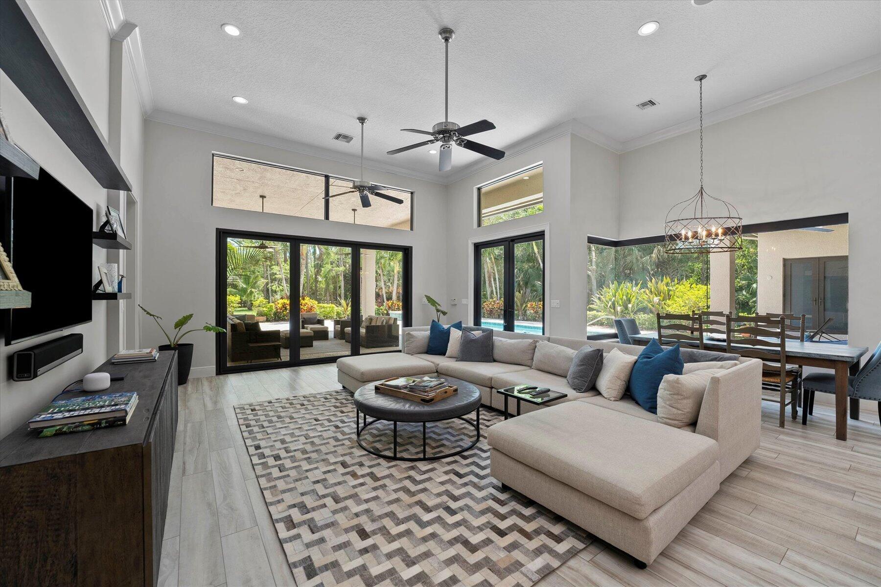 PADDOCK PARK 2 OF WELLING - Residential