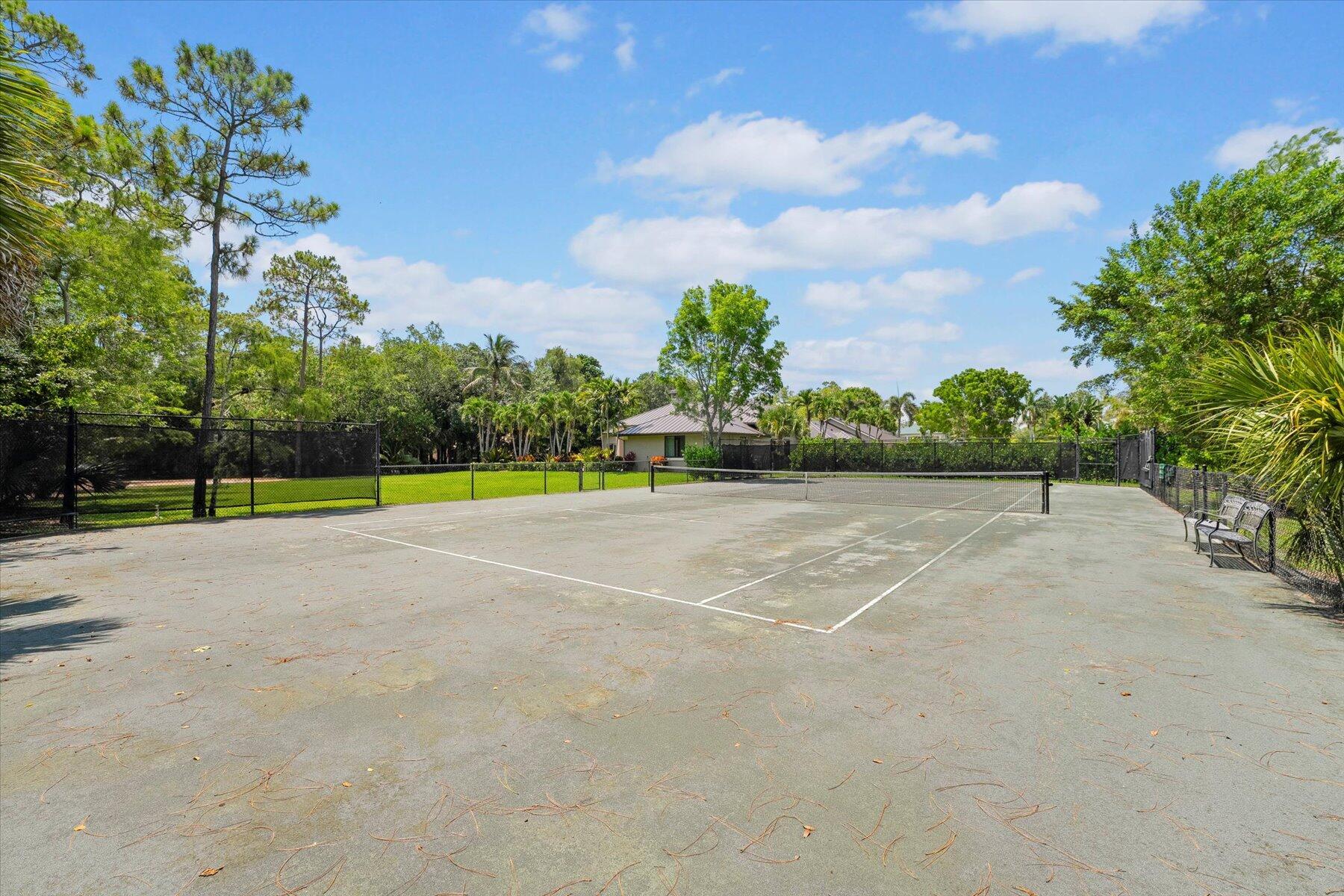 PADDOCK PARK 2 OF WELLING - Residential