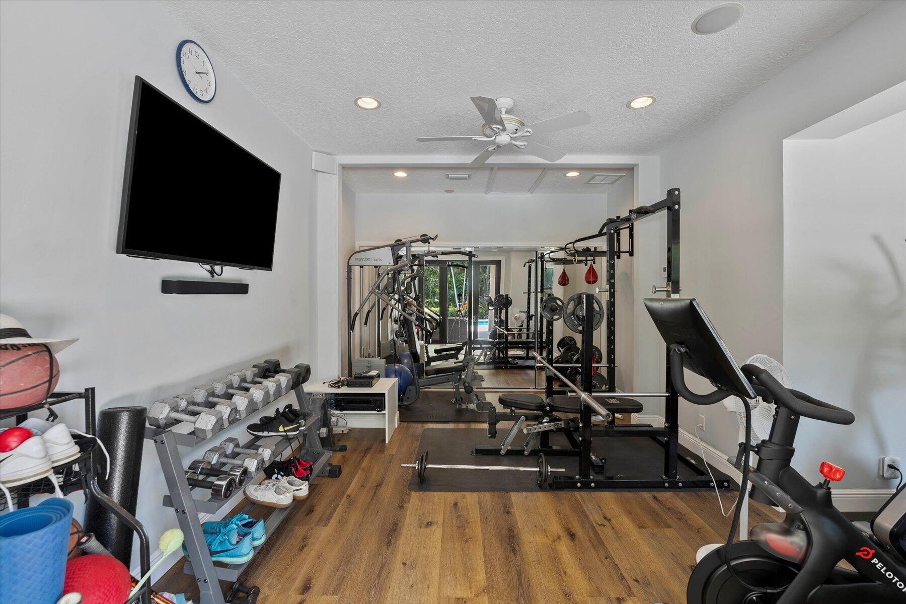 PADDOCK PARK 2 OF WELLING - Residential