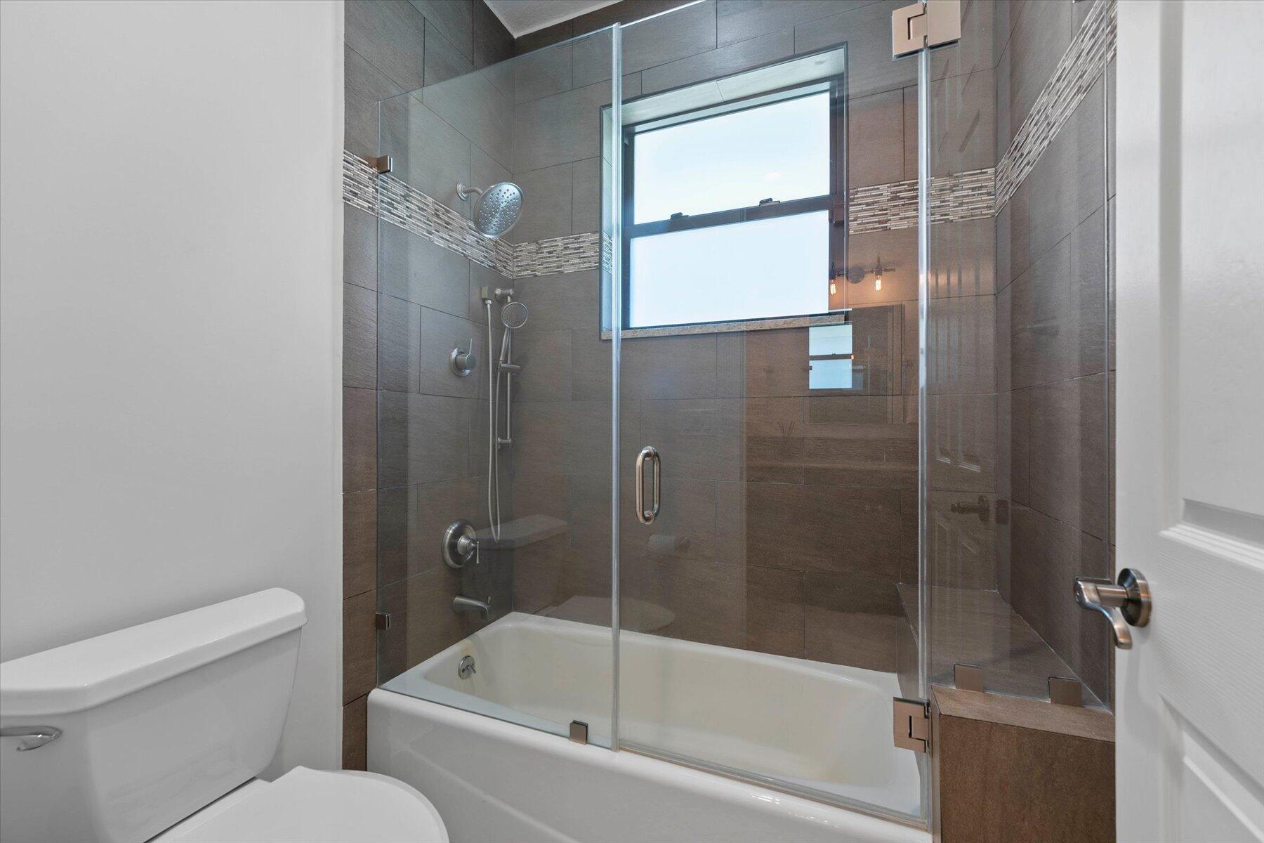 PADDOCK PARK 2 OF WELLING - Residential