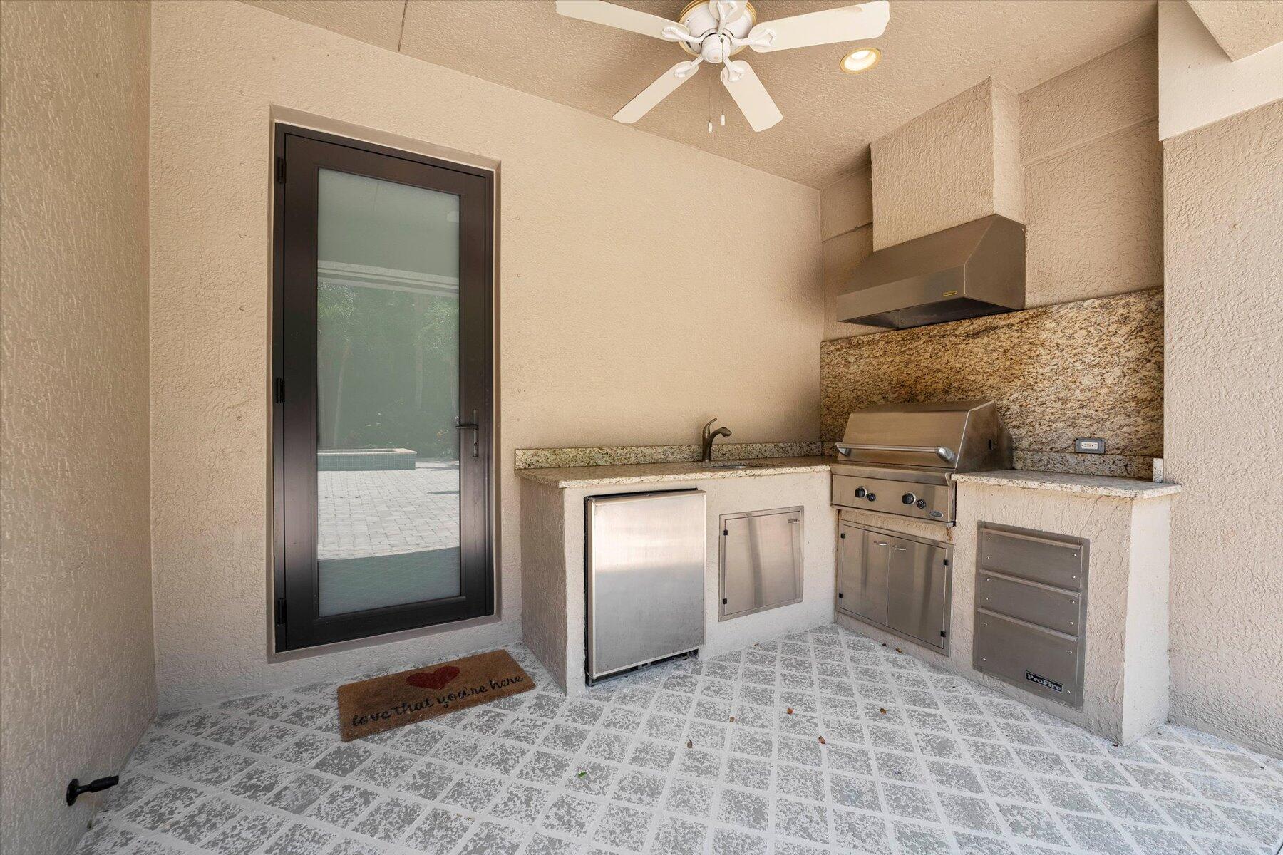 PADDOCK PARK 2 OF WELLING - Residential