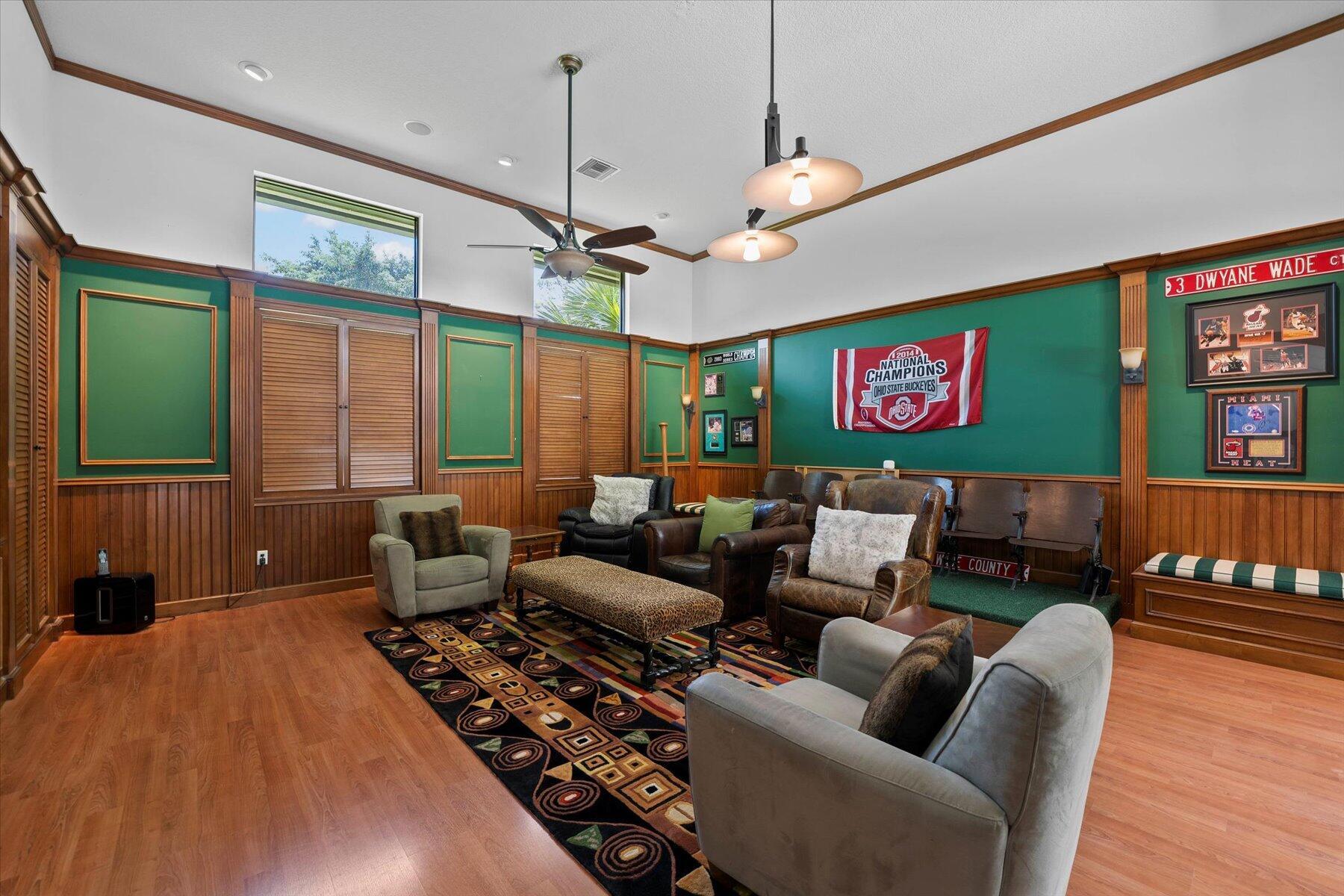 PADDOCK PARK 2 OF WELLING - Residential