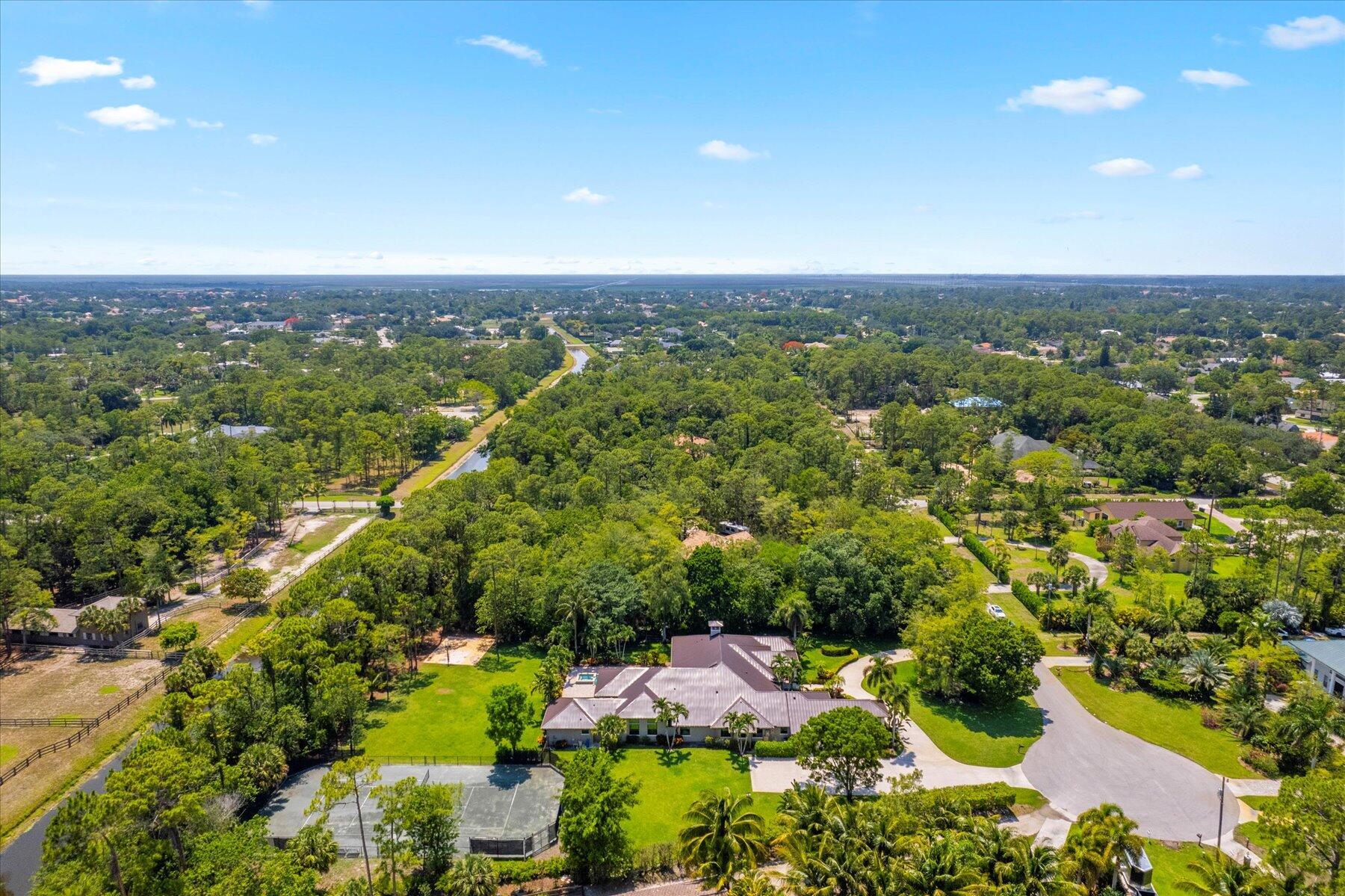 PADDOCK PARK 2 OF WELLING - Residential