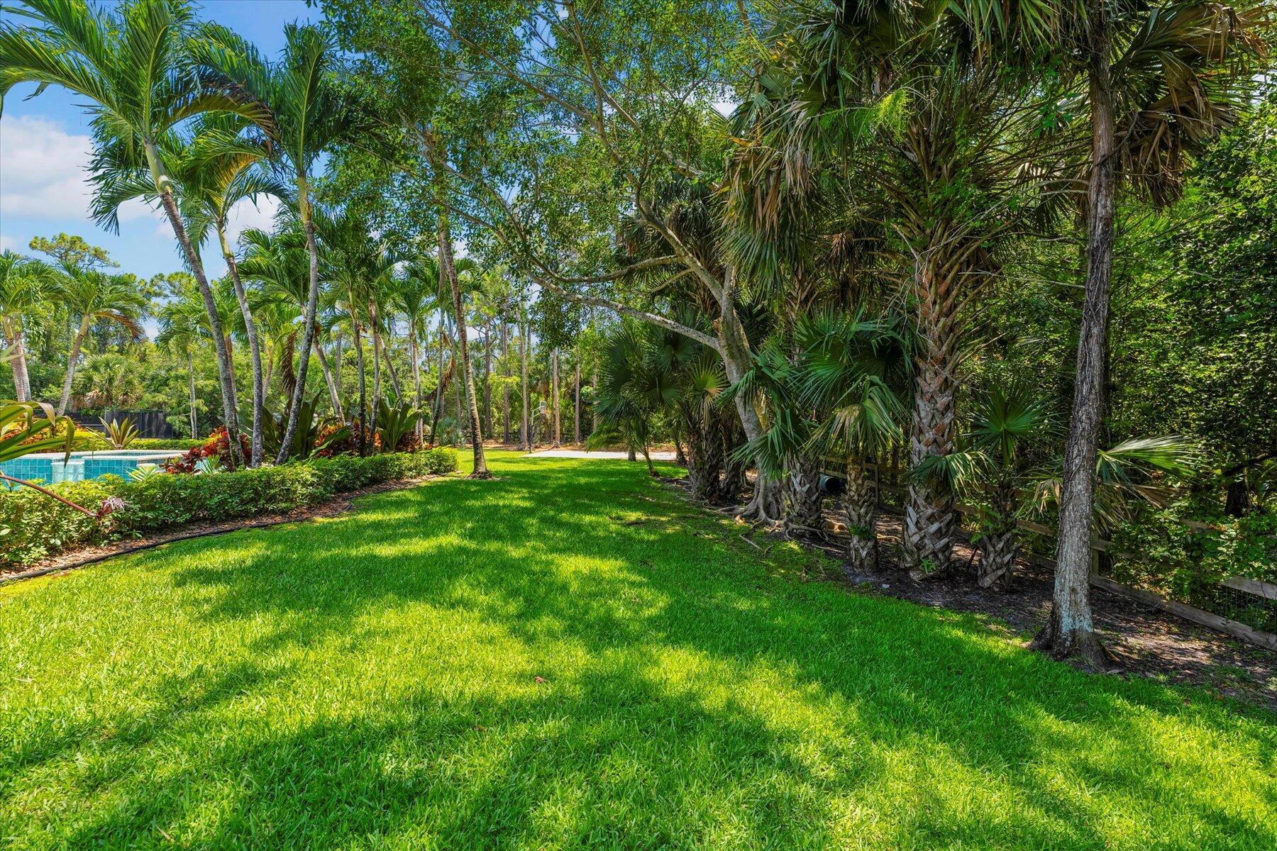 PADDOCK PARK 2 OF WELLING - Residential