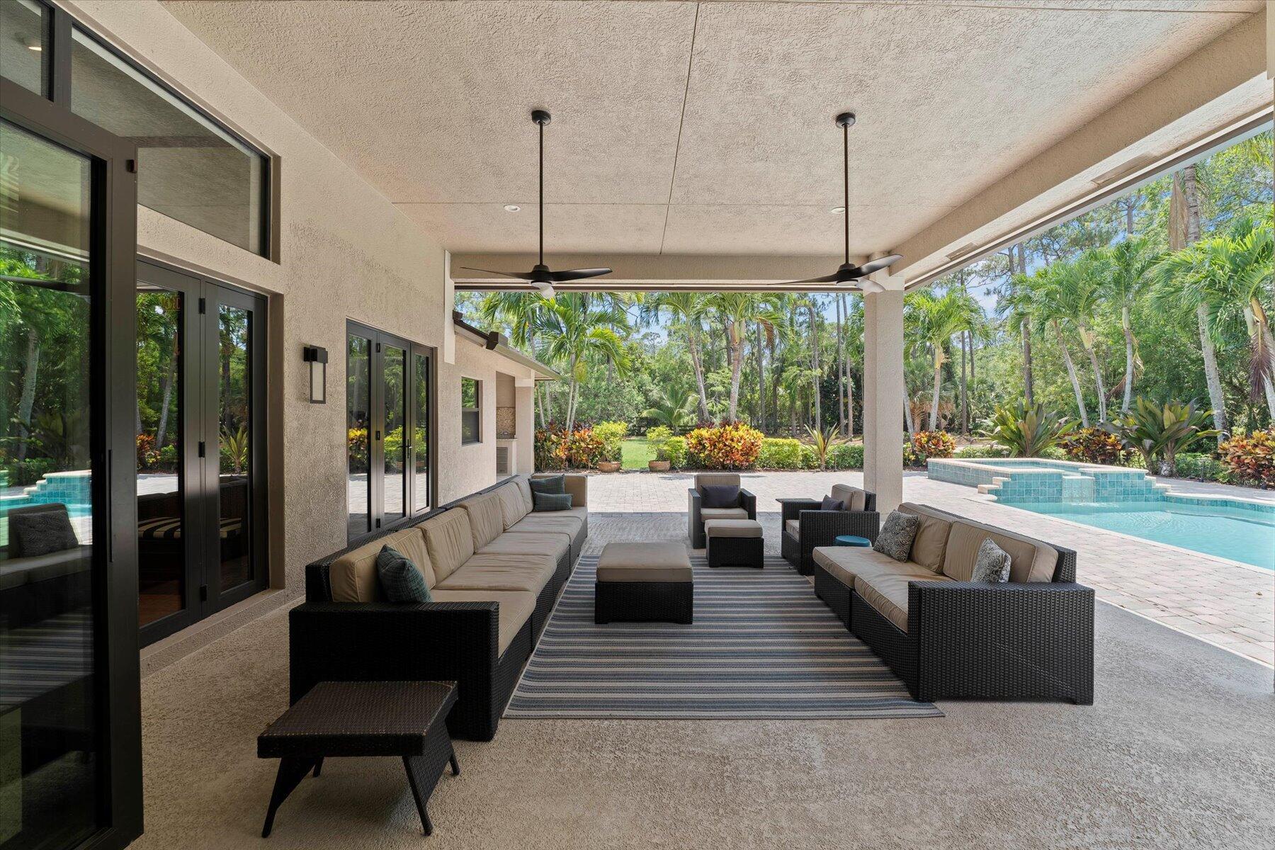 PADDOCK PARK 2 OF WELLING - Residential