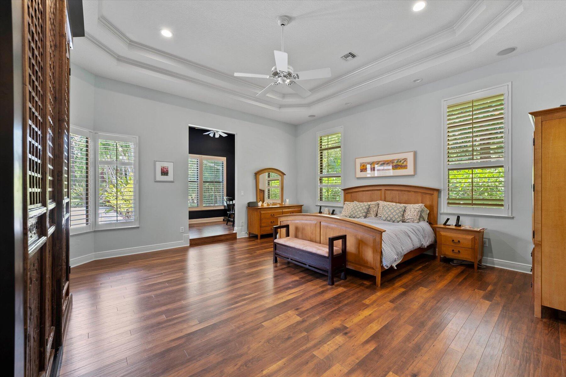 PADDOCK PARK 2 OF WELLING - Residential